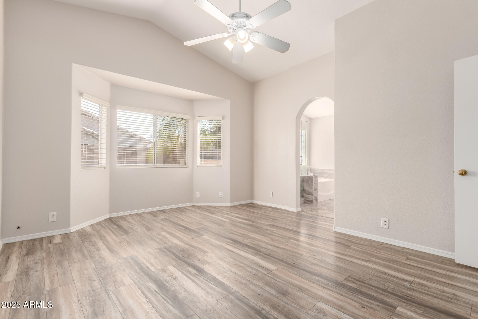 2503 E CAMELLIA Drive