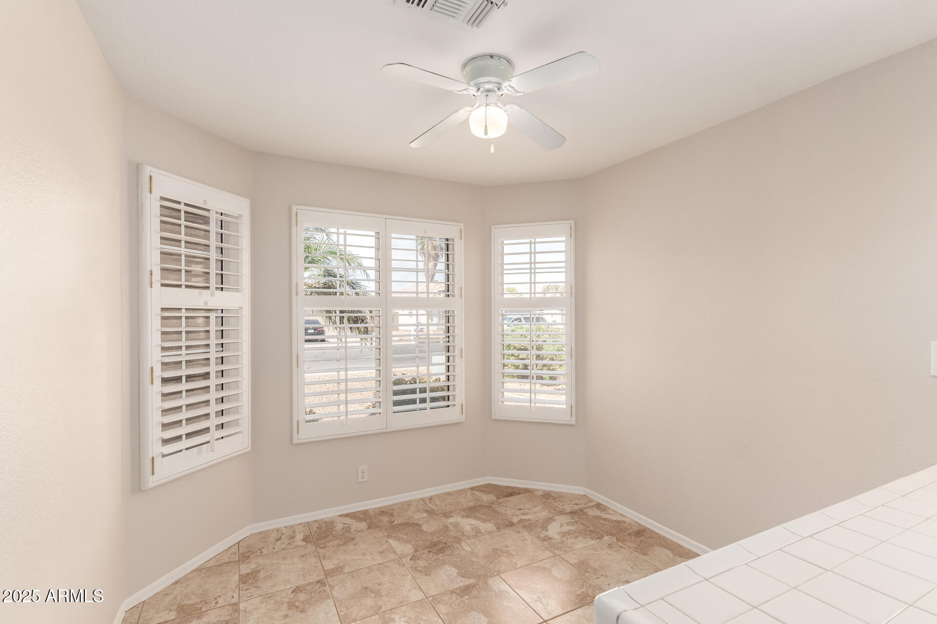 2503 E CAMELLIA Drive