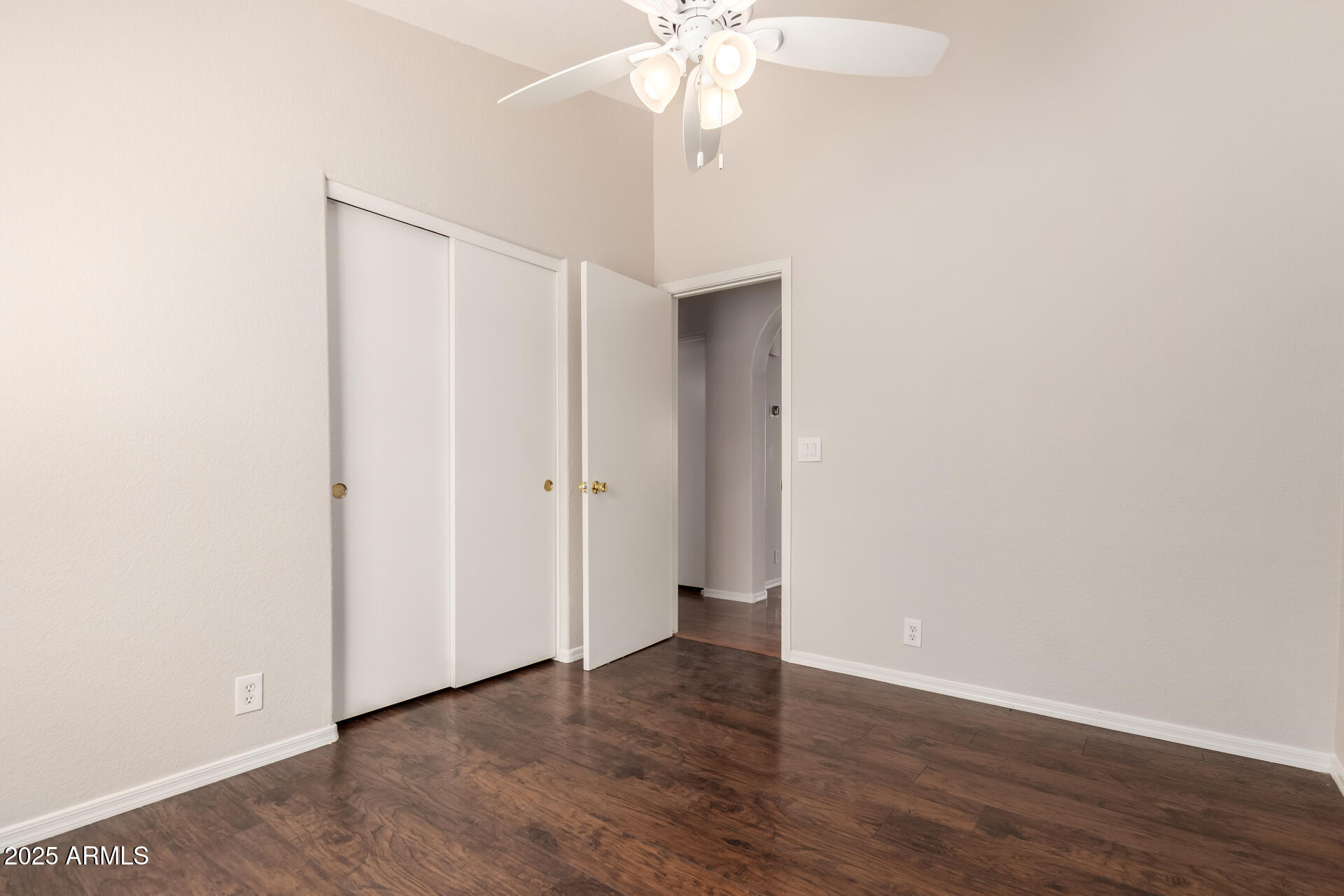 2503 E CAMELLIA Drive