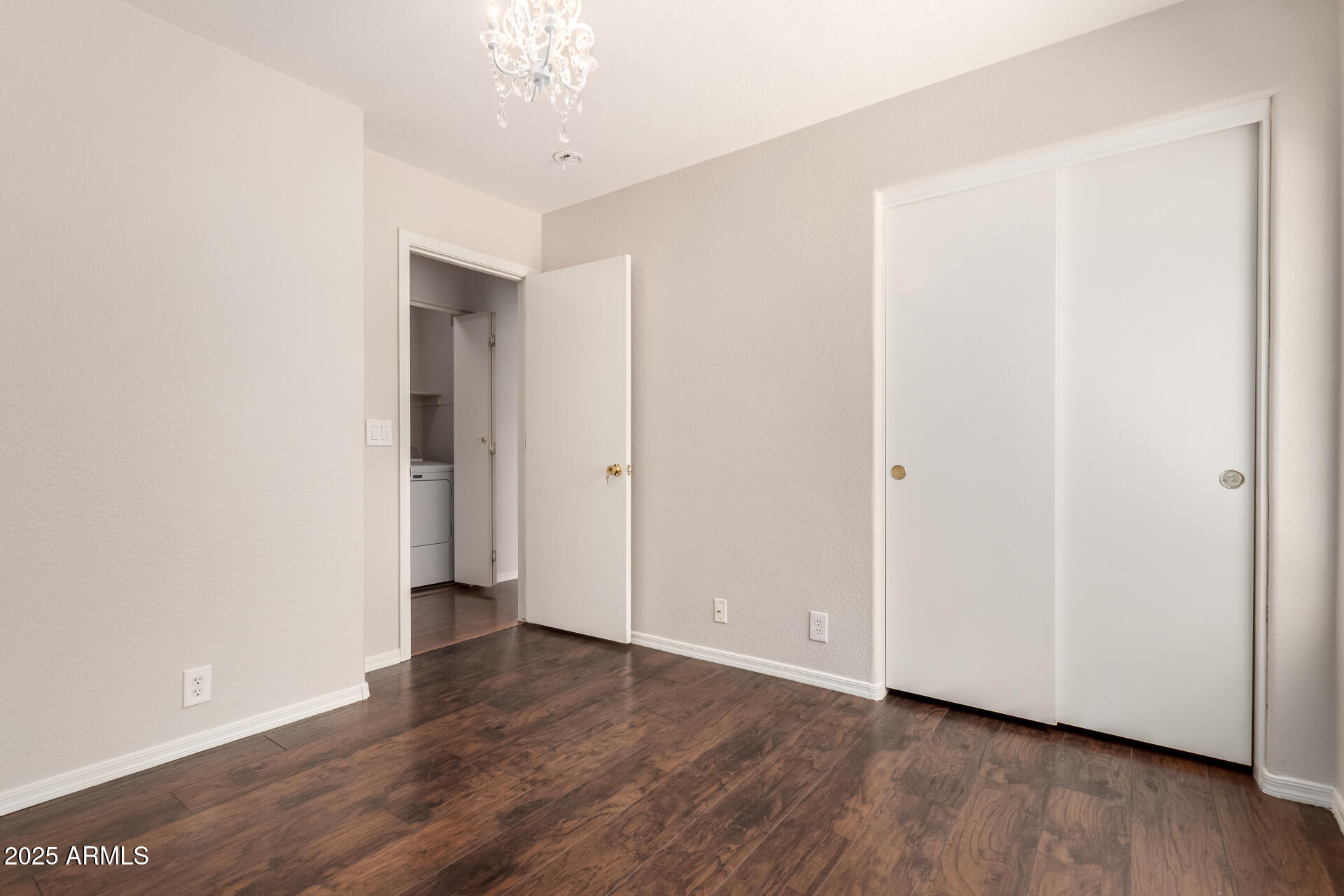 2503 E CAMELLIA Drive