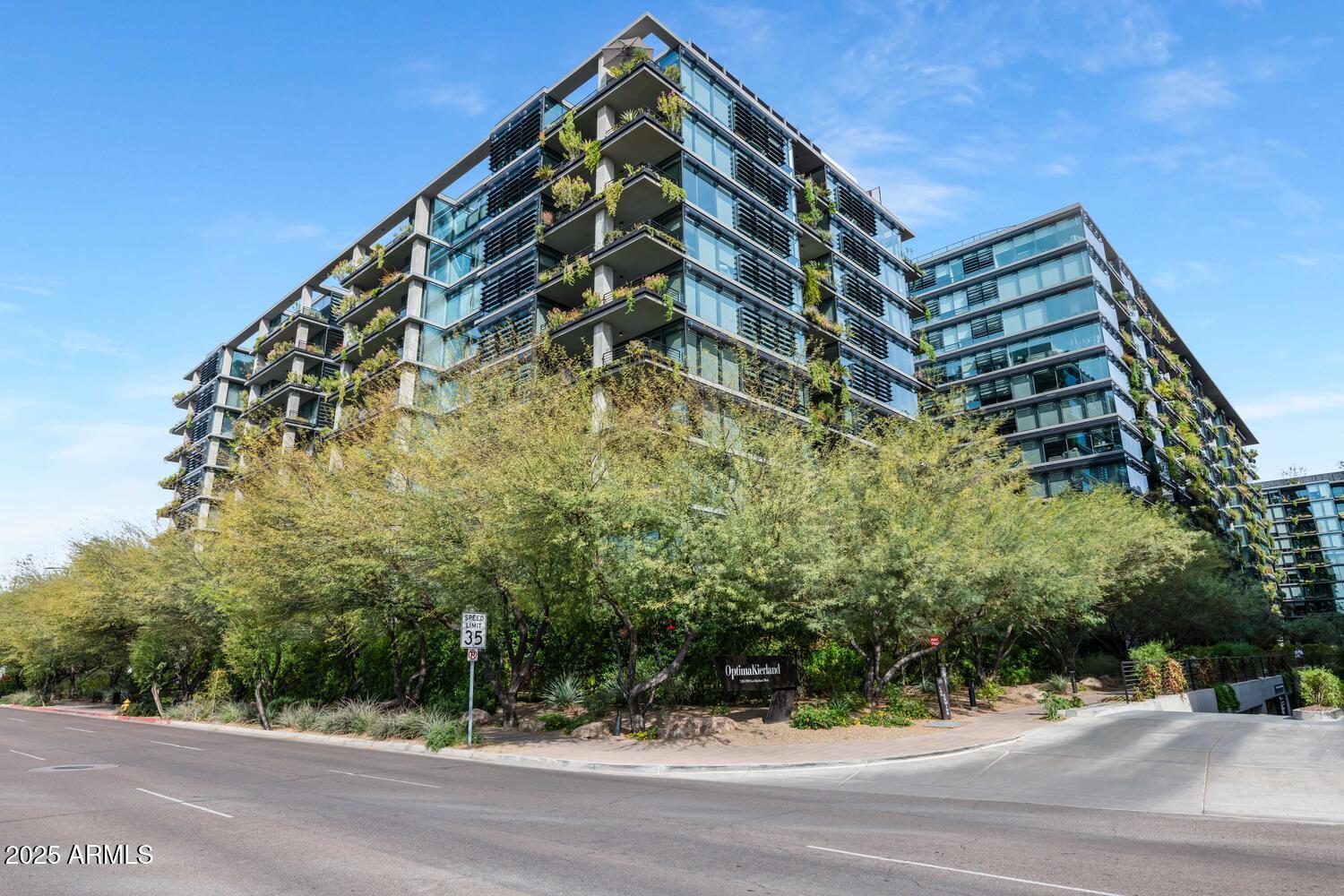 7180 E KIERLAND Boulevard, 806