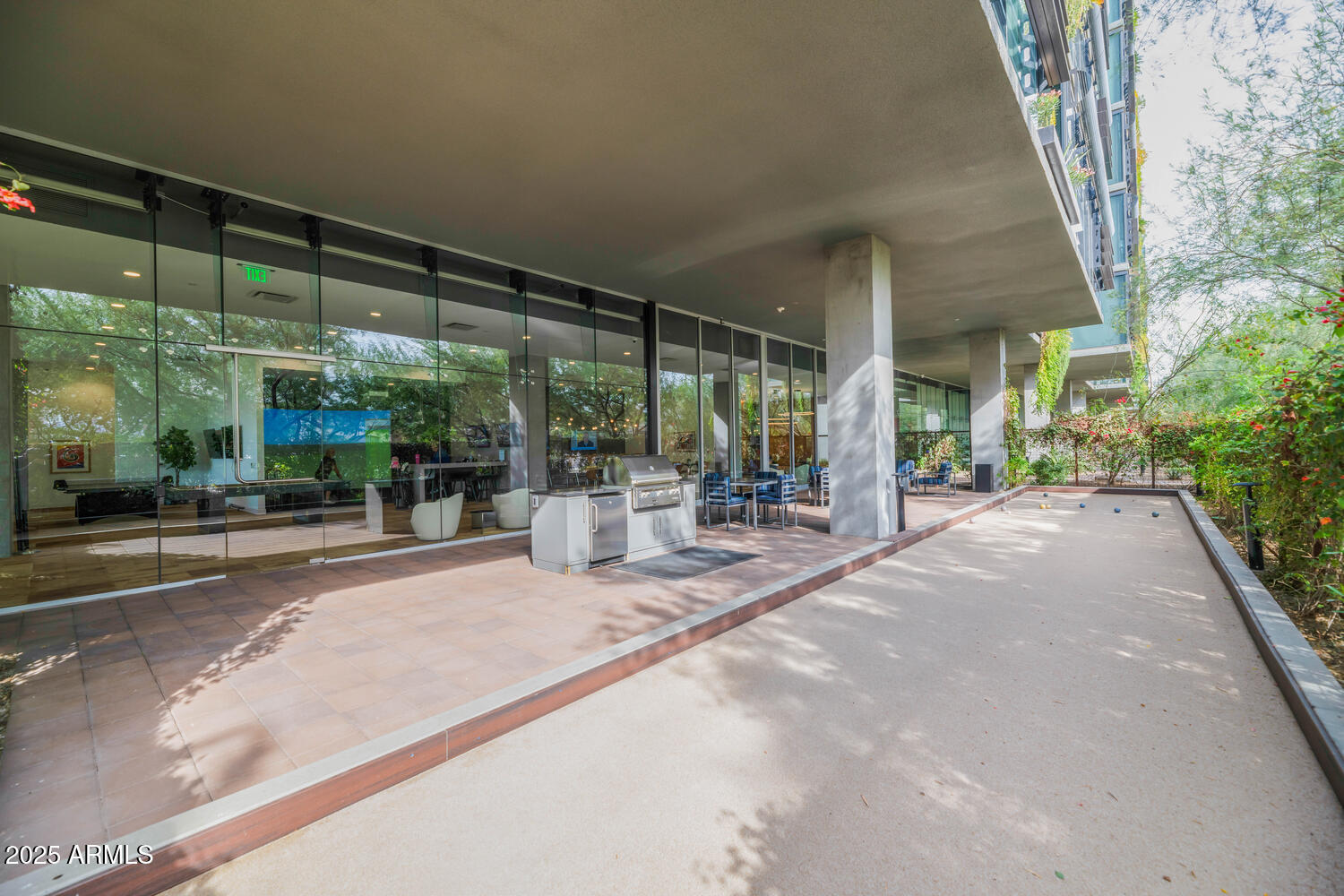 7180 E KIERLAND Boulevard, 806