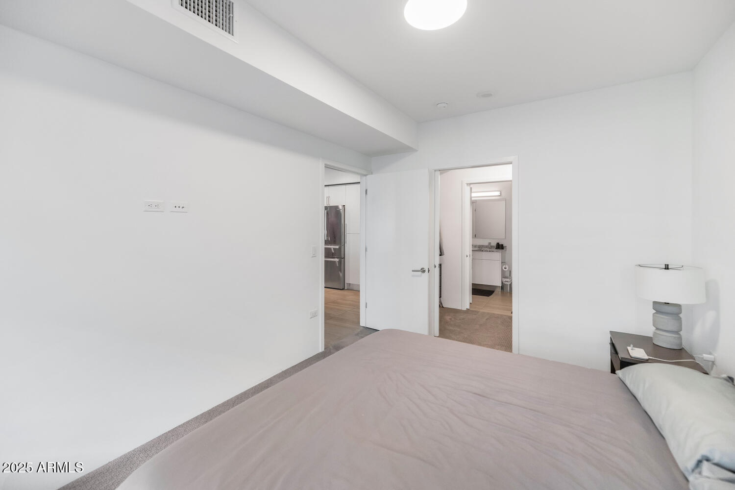 7180 E KIERLAND Boulevard, 806