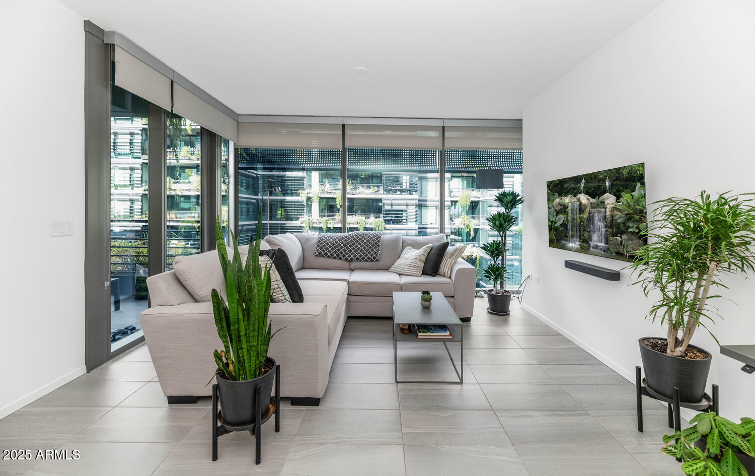 7180 E KIERLAND Boulevard, 806