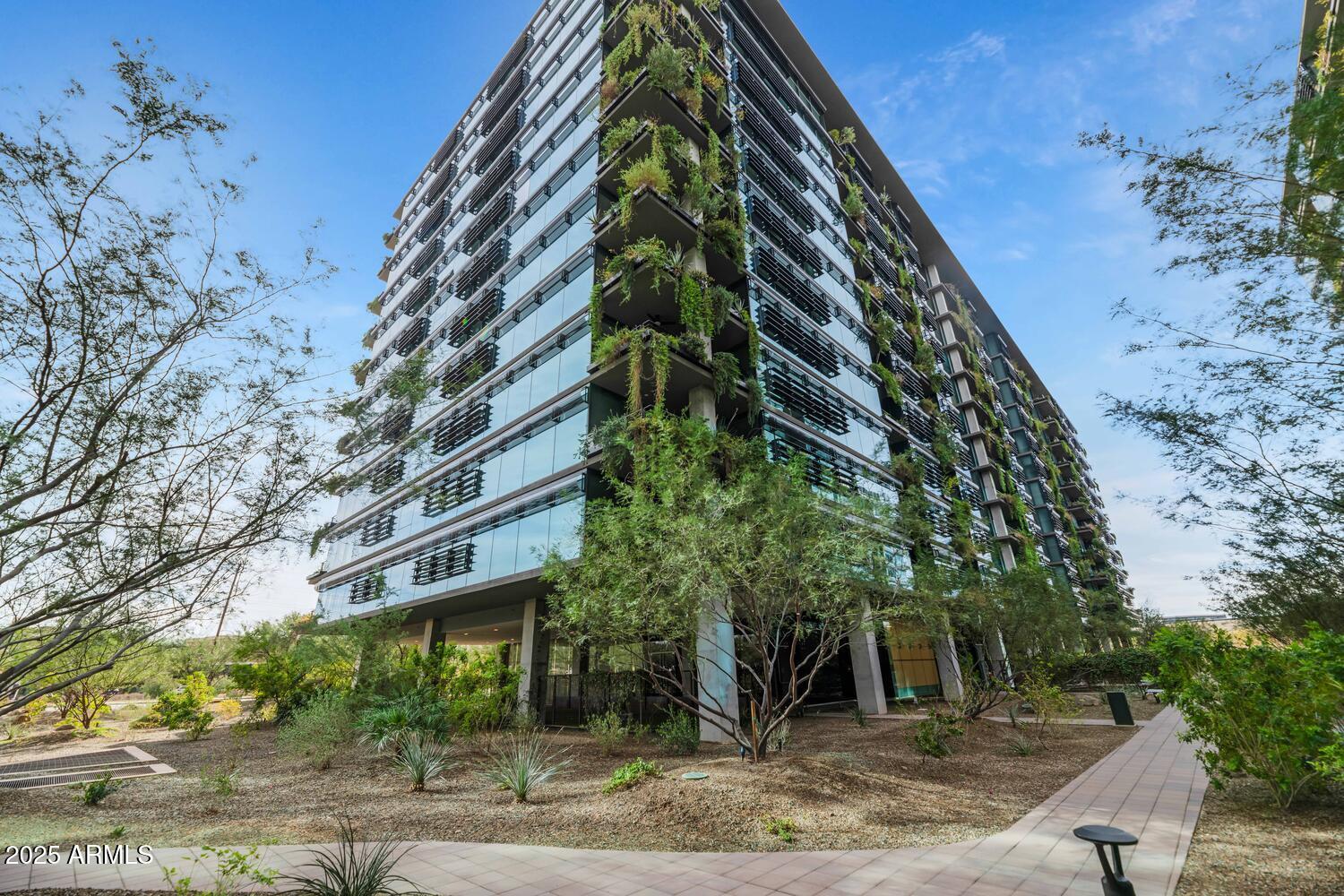 7180 E KIERLAND Boulevard, 806