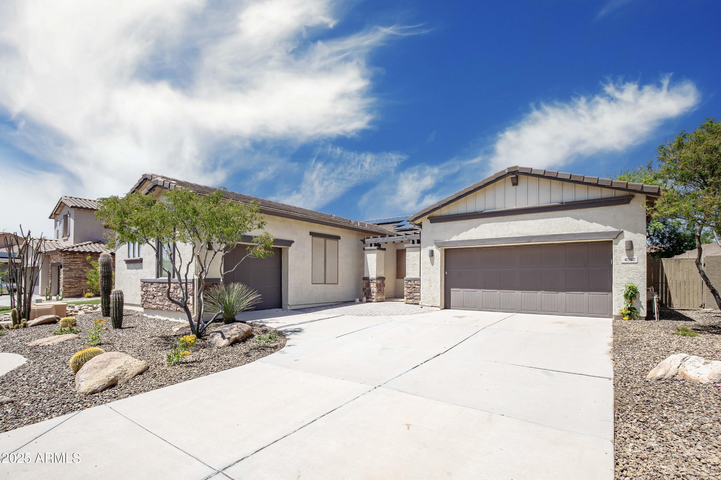 4512 W RUSHMORE Drive