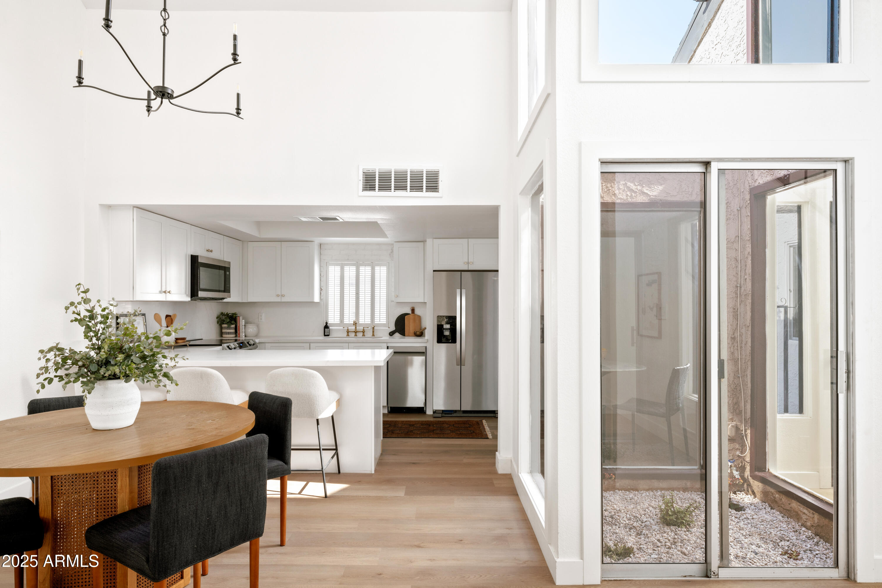 1631 E GARDENIA Avenue