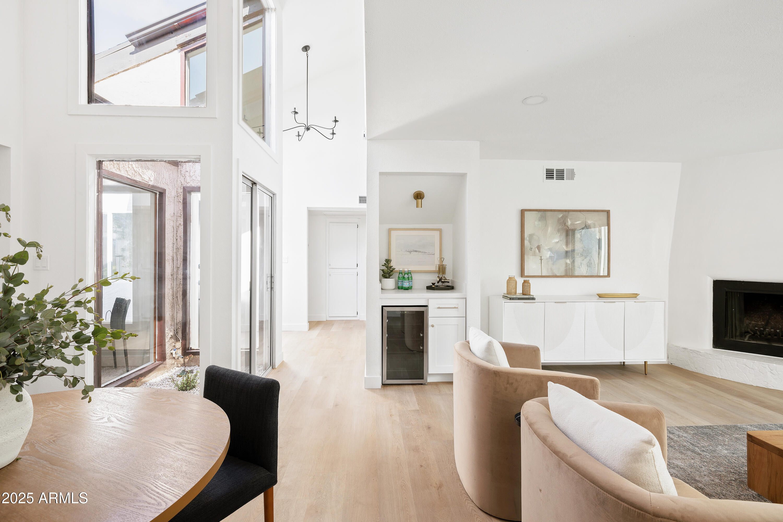 1631 E GARDENIA Avenue