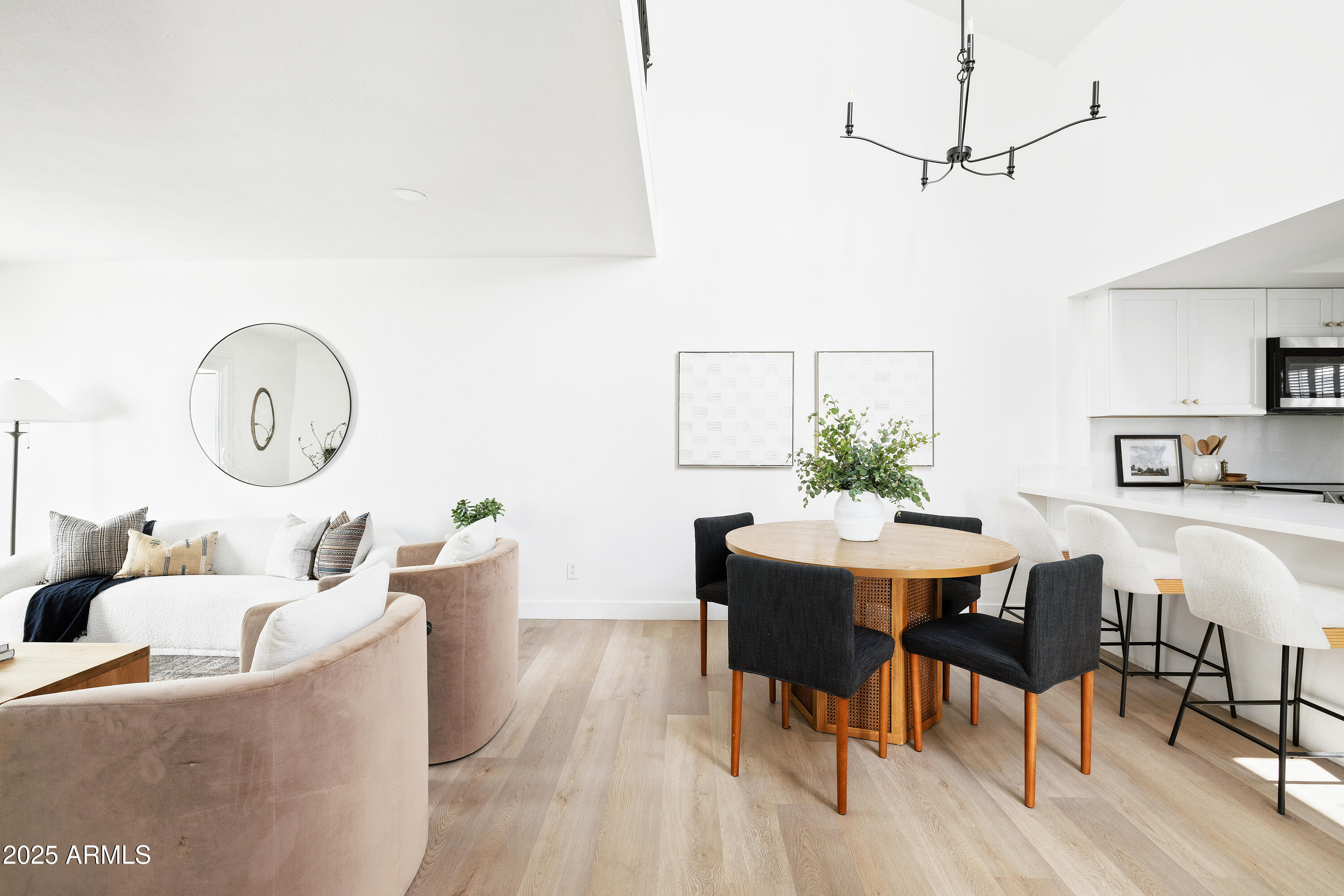 1631 E GARDENIA Avenue