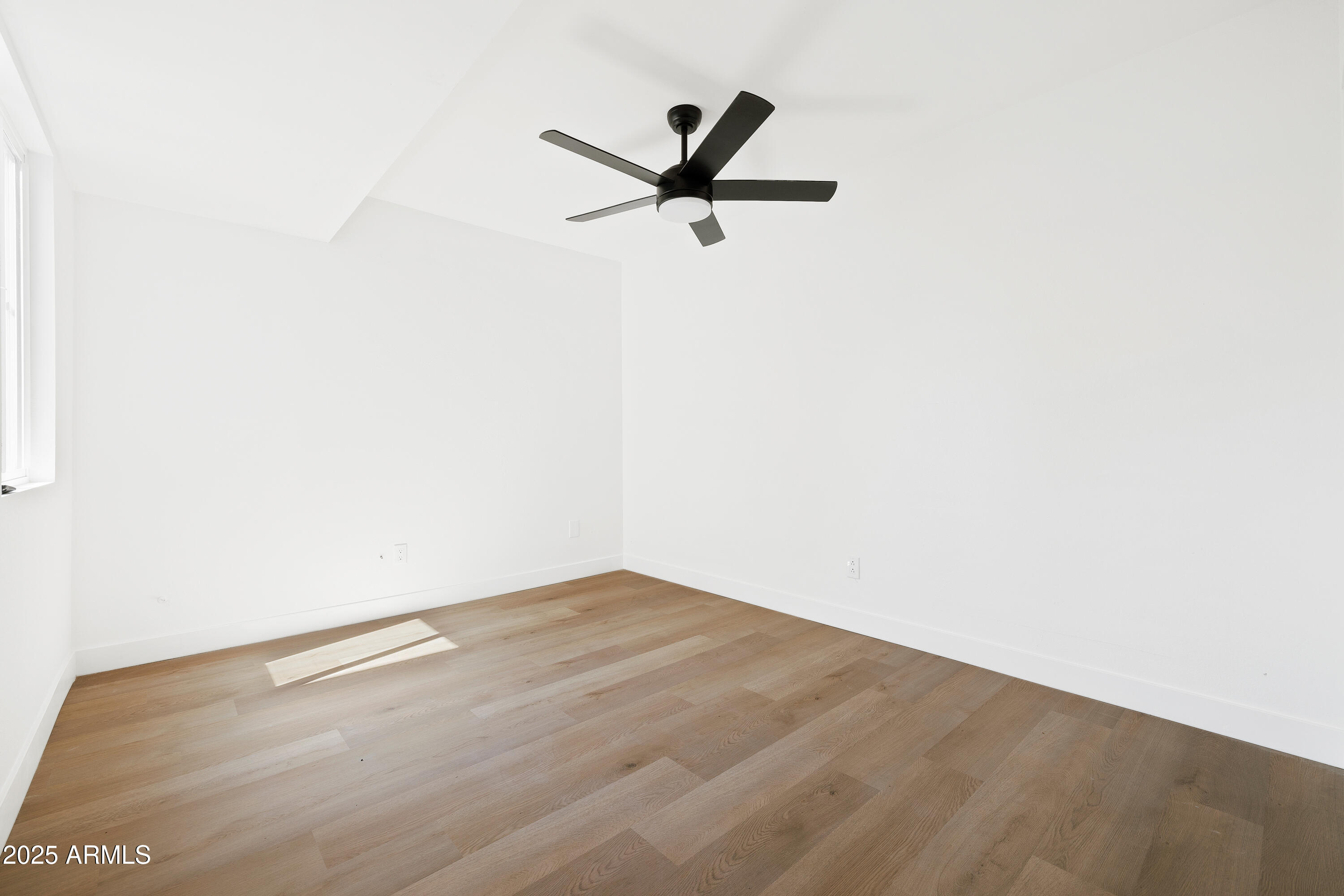 1631 E GARDENIA Avenue