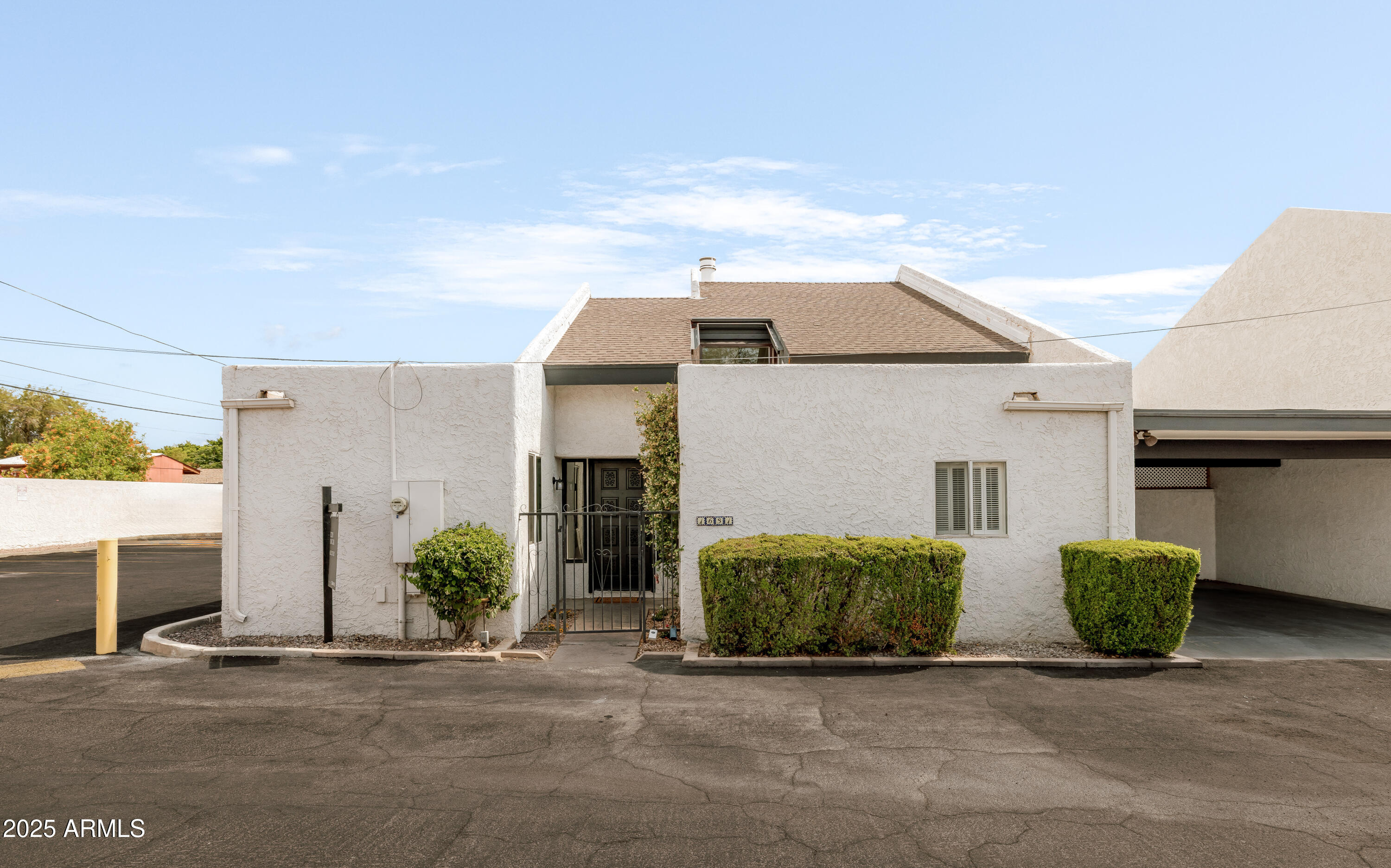 1631 E GARDENIA Avenue