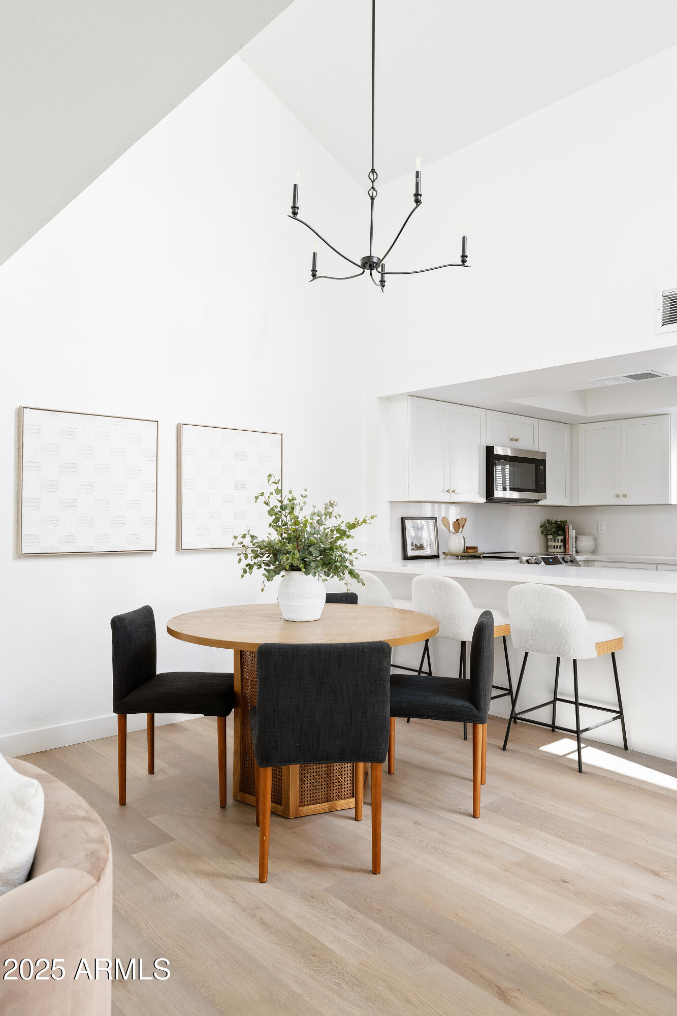 1631 E GARDENIA Avenue