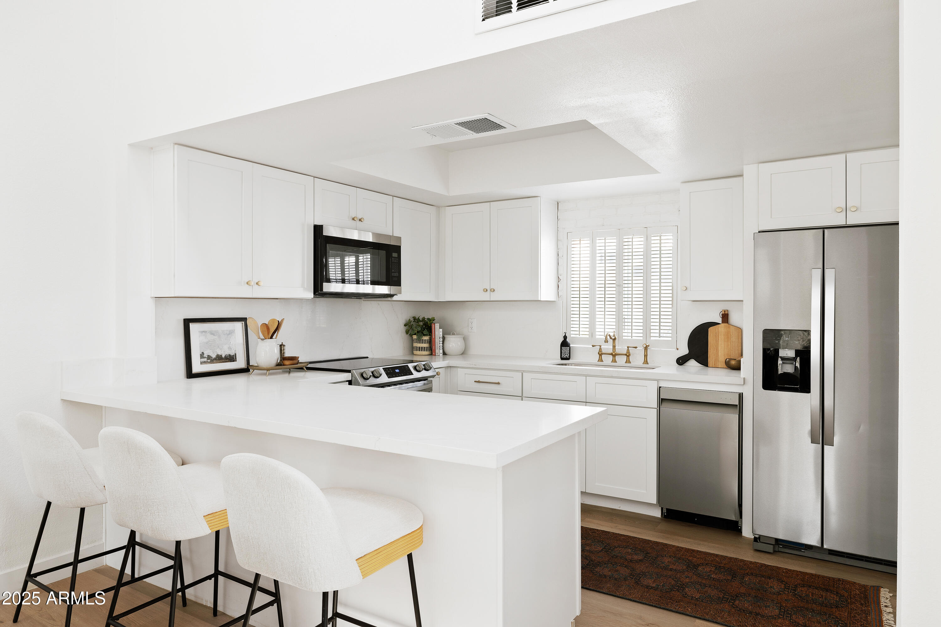 1631 E GARDENIA Avenue