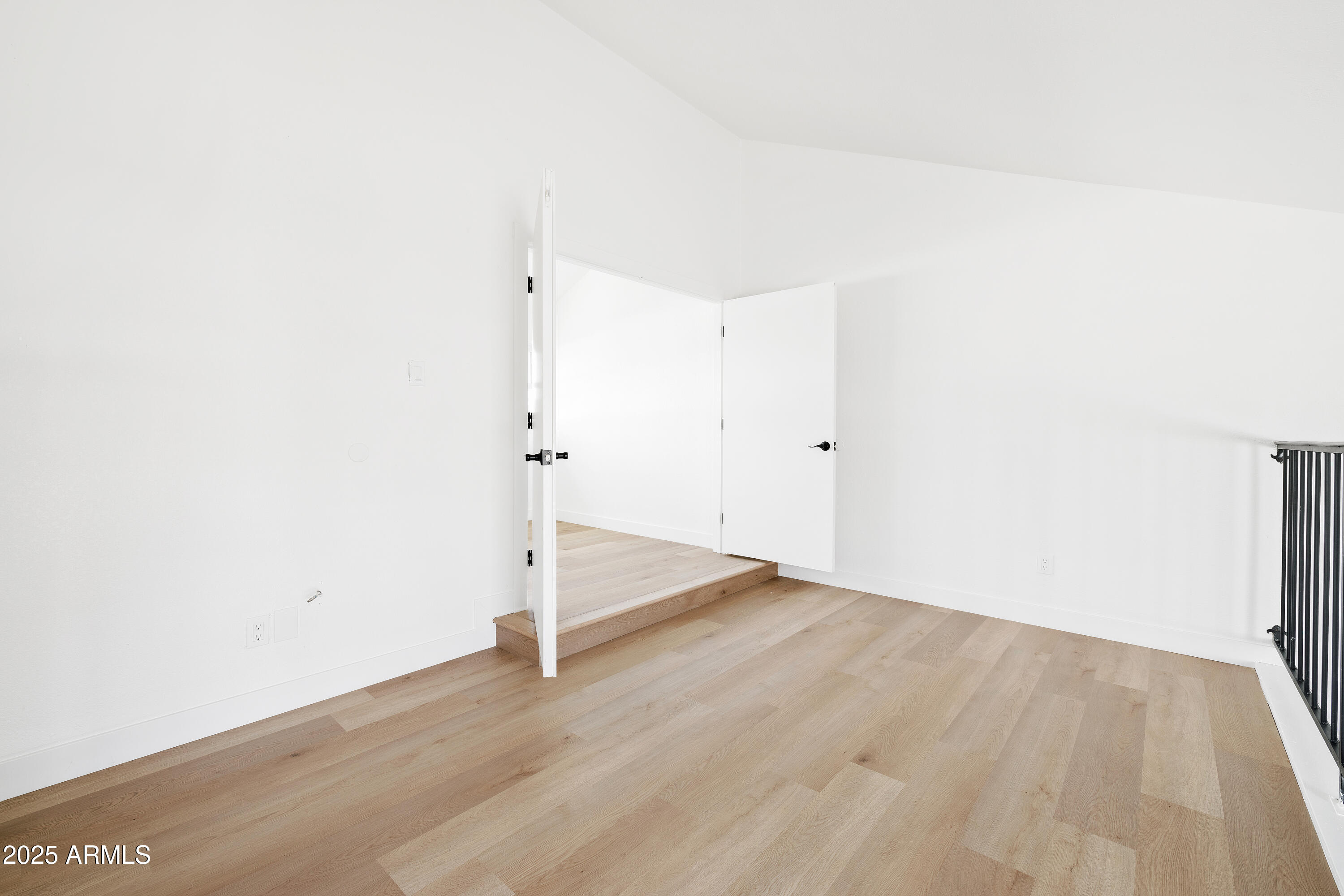 1631 E GARDENIA Avenue