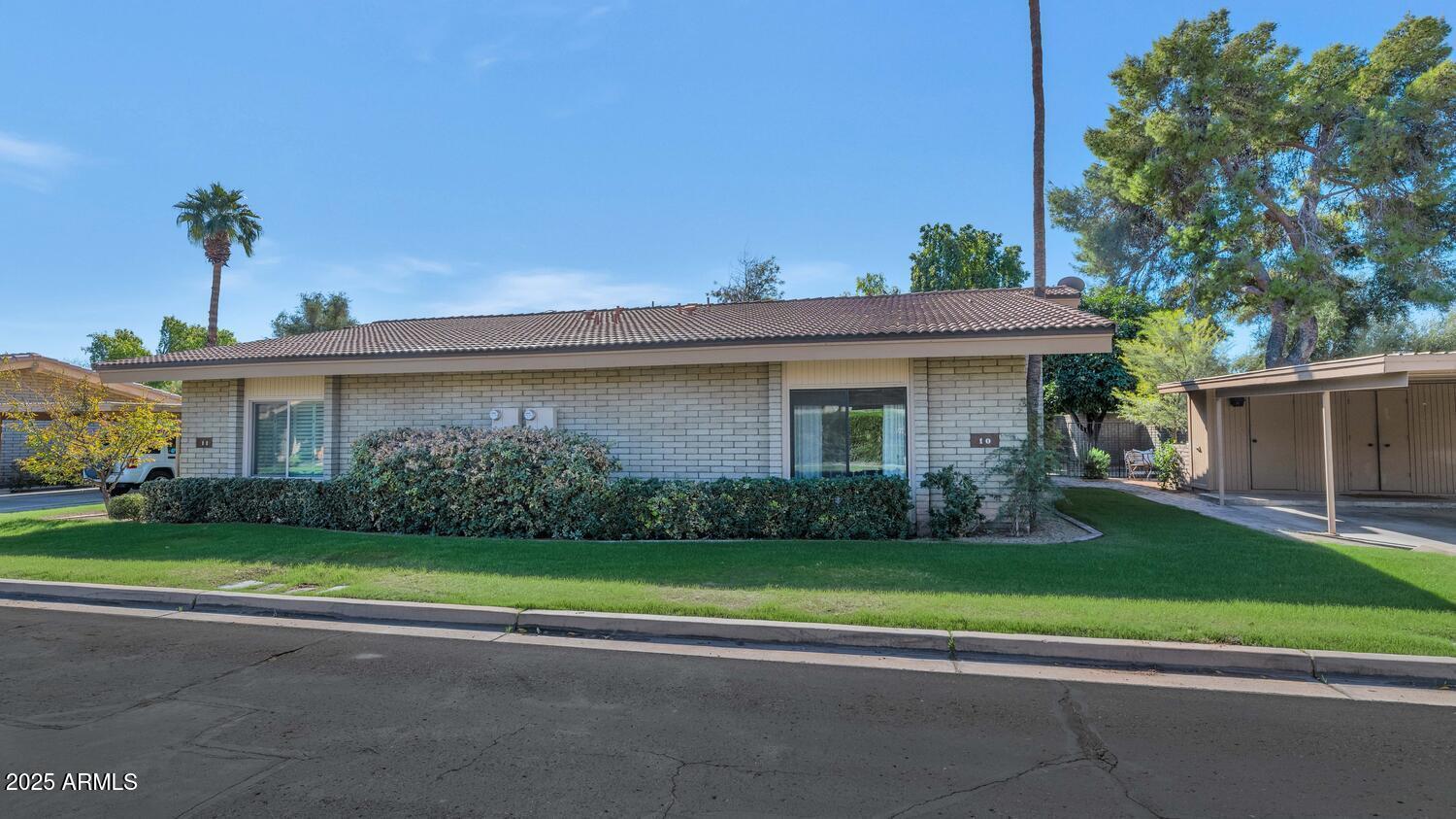 4525 N 66TH Street, 10