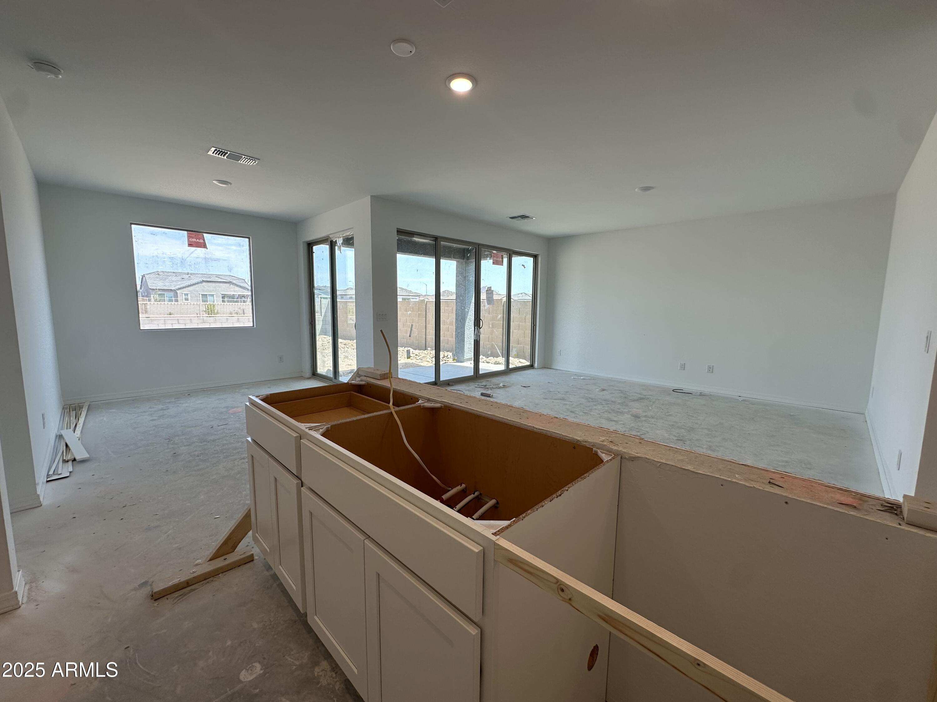 7594 W AVENIDA DEL REY