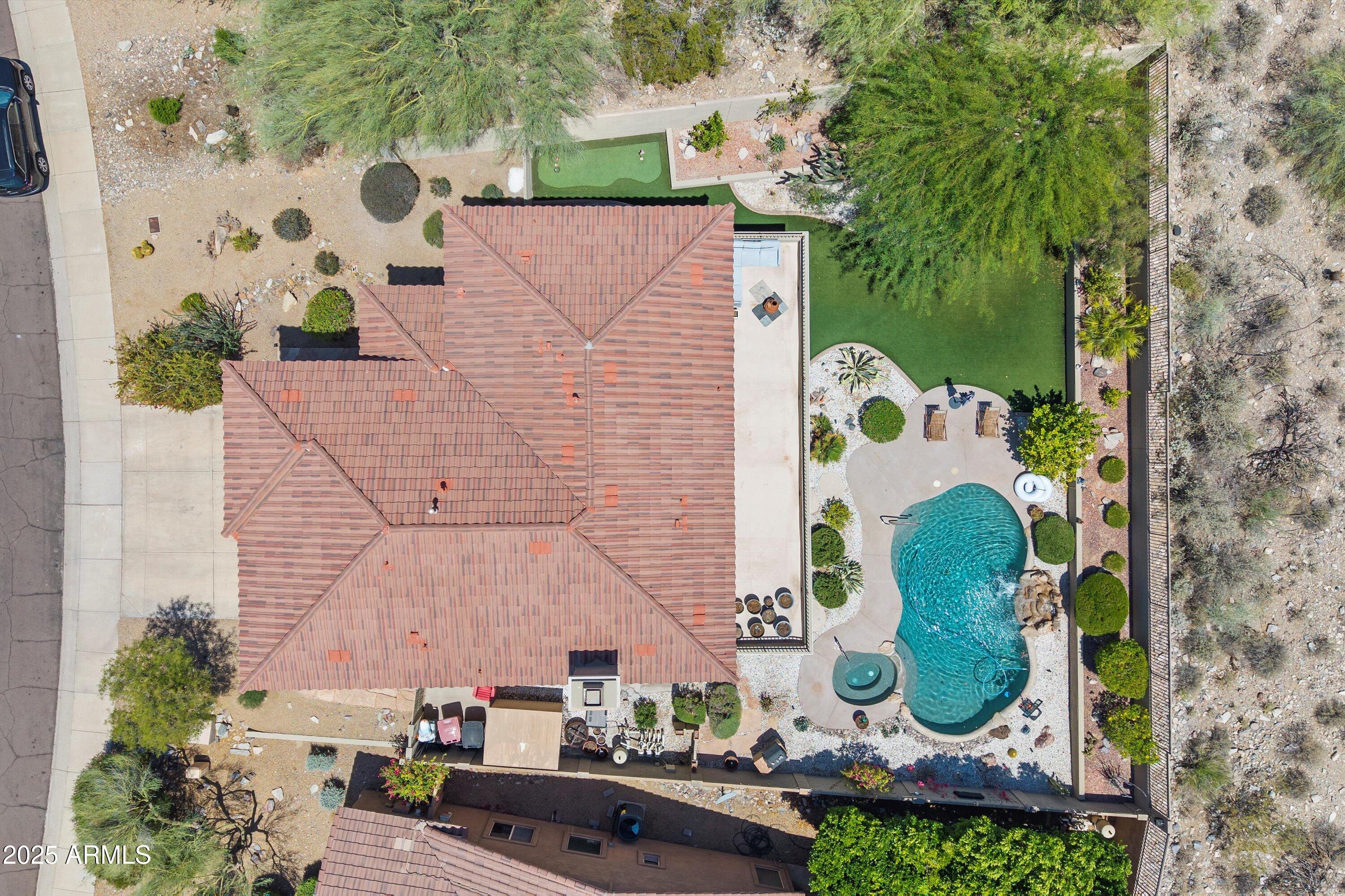 10415 E ROSEMARY Lane