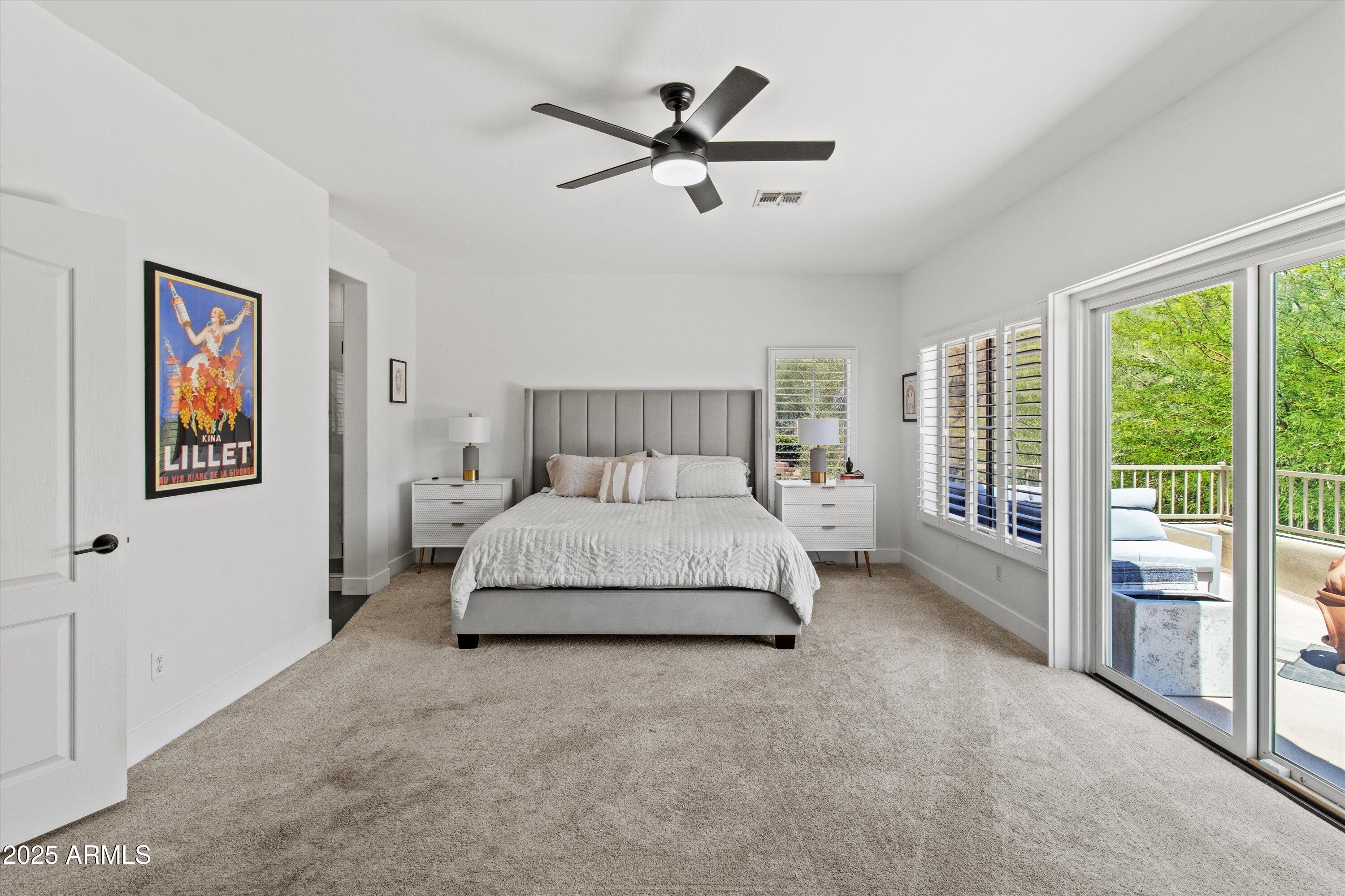 10415 E ROSEMARY Lane