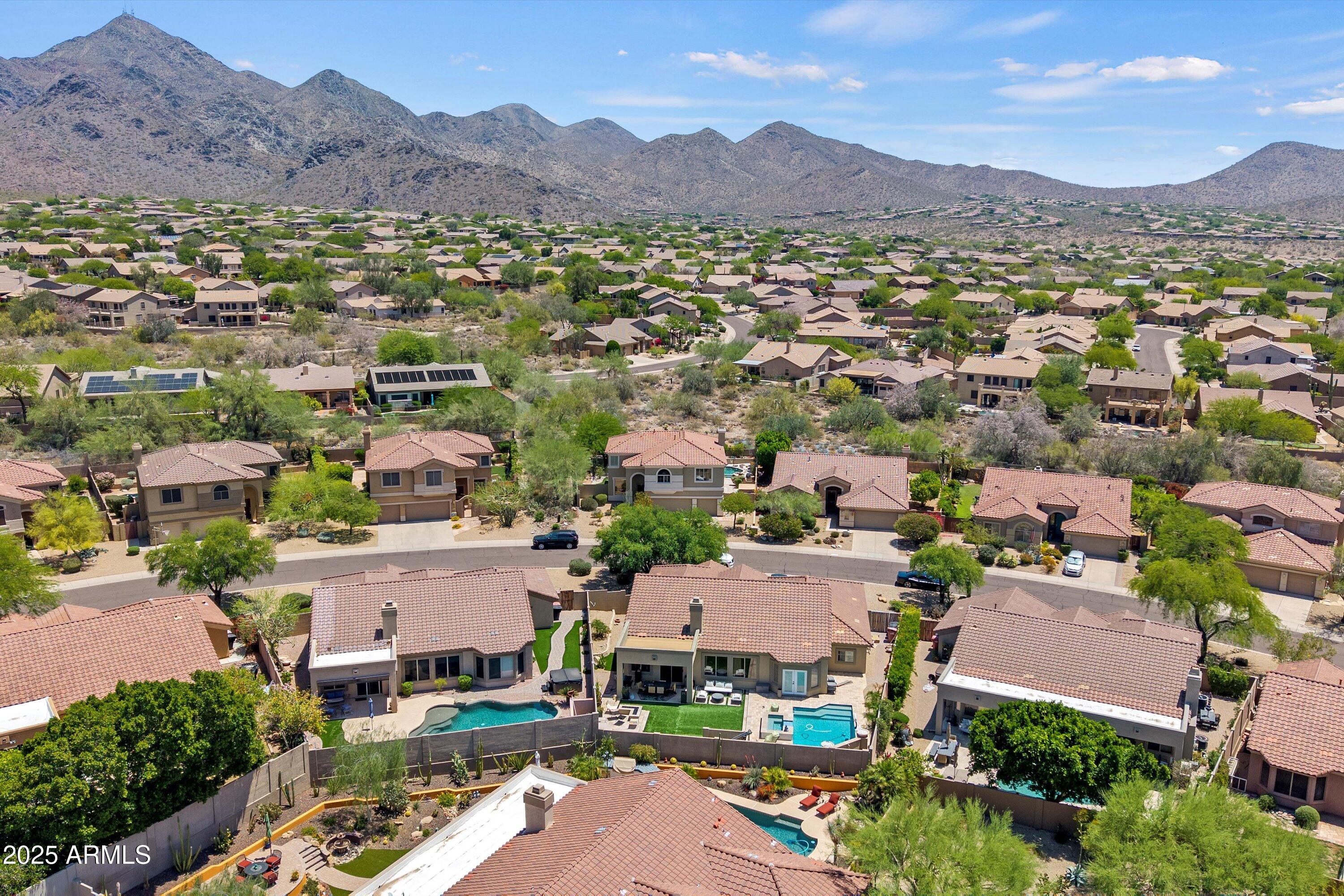 10415 E ROSEMARY Lane