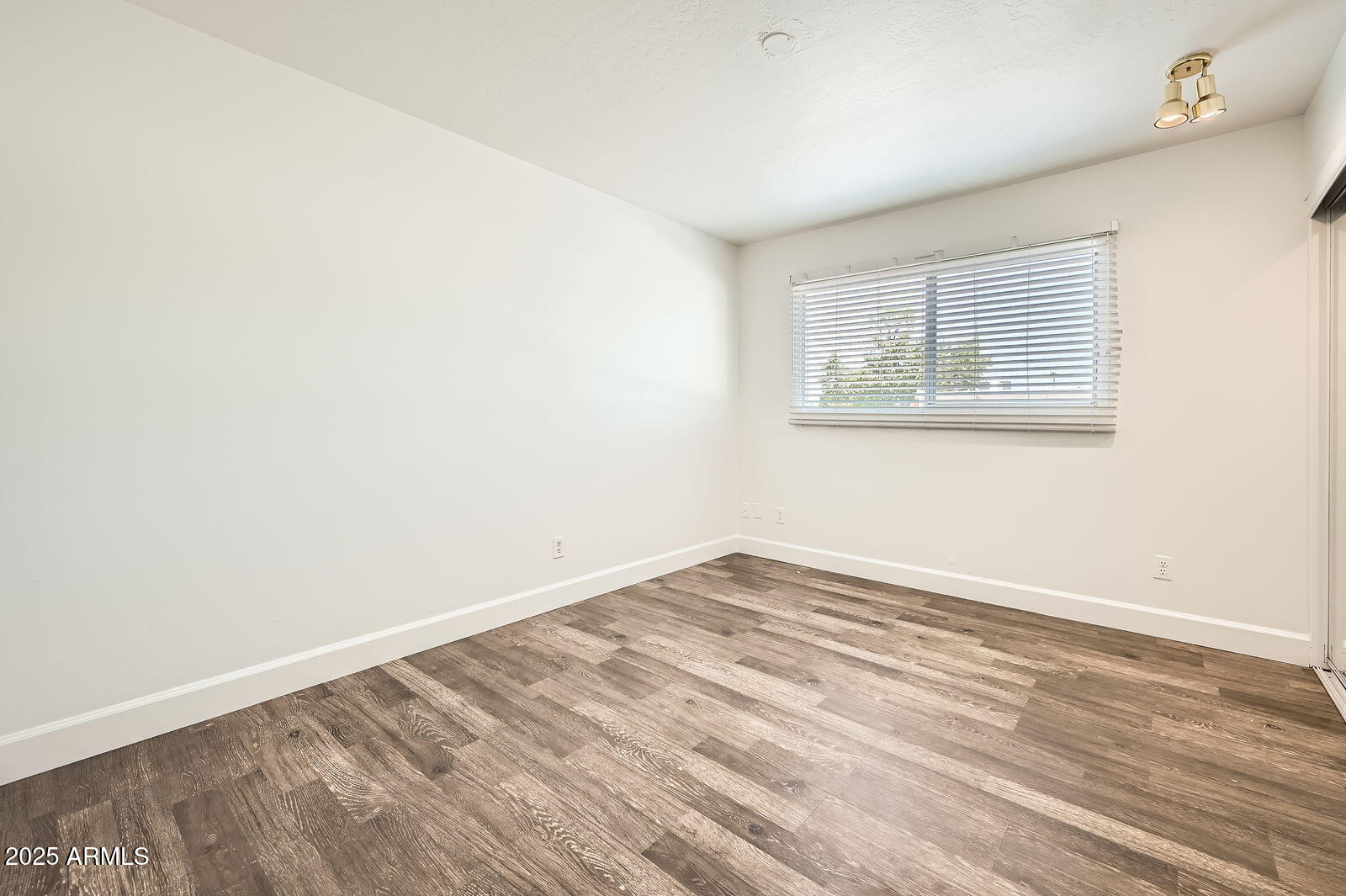 5166 N 83RD Street
