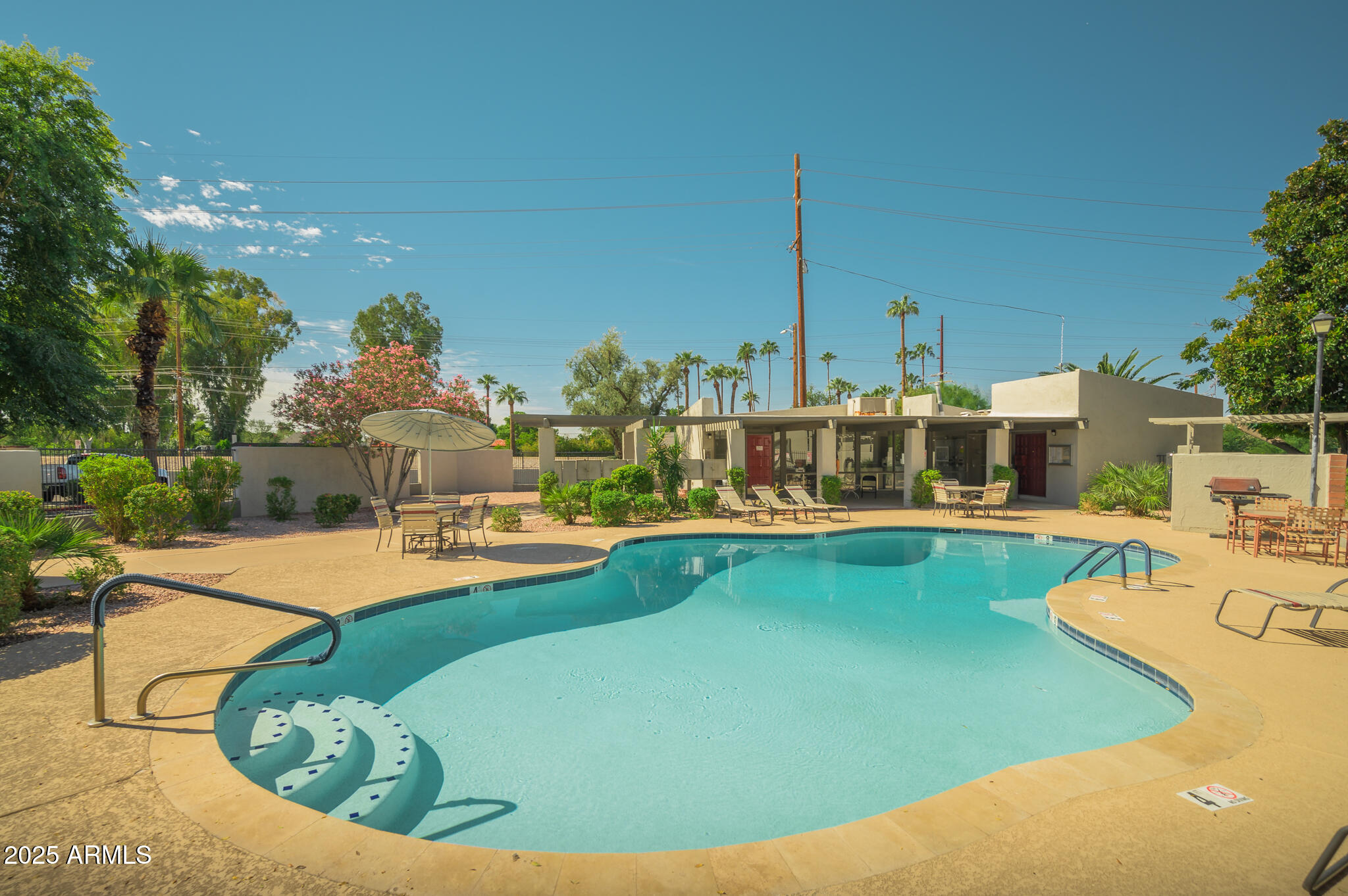 4118 E CALLE REDONDA, 77