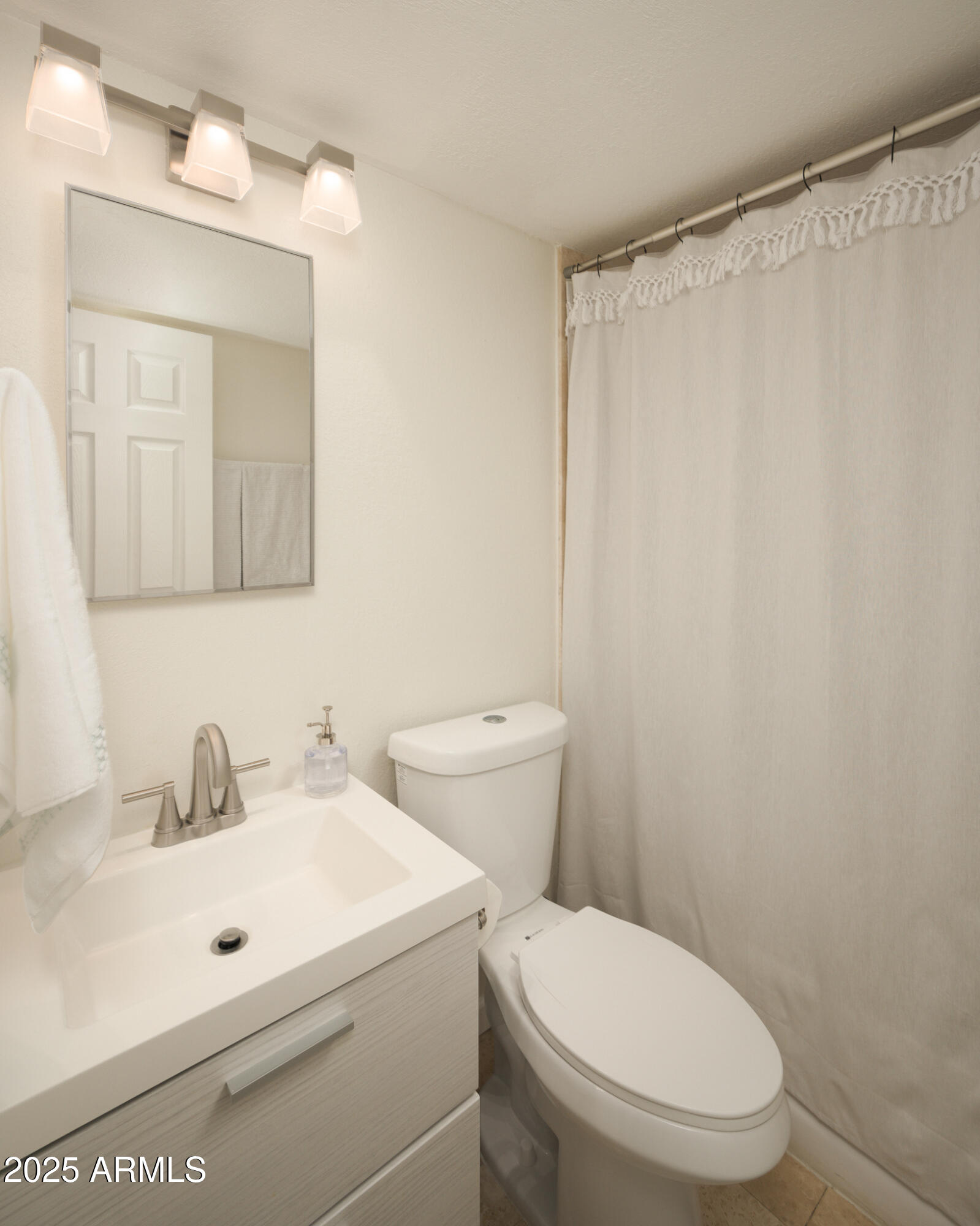 4118 E CALLE REDONDA, 77