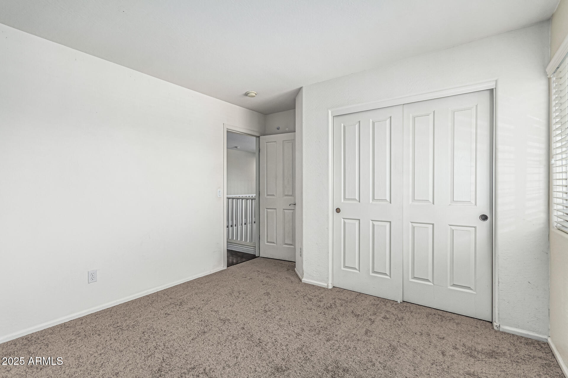 4507 E LANTERN Place
