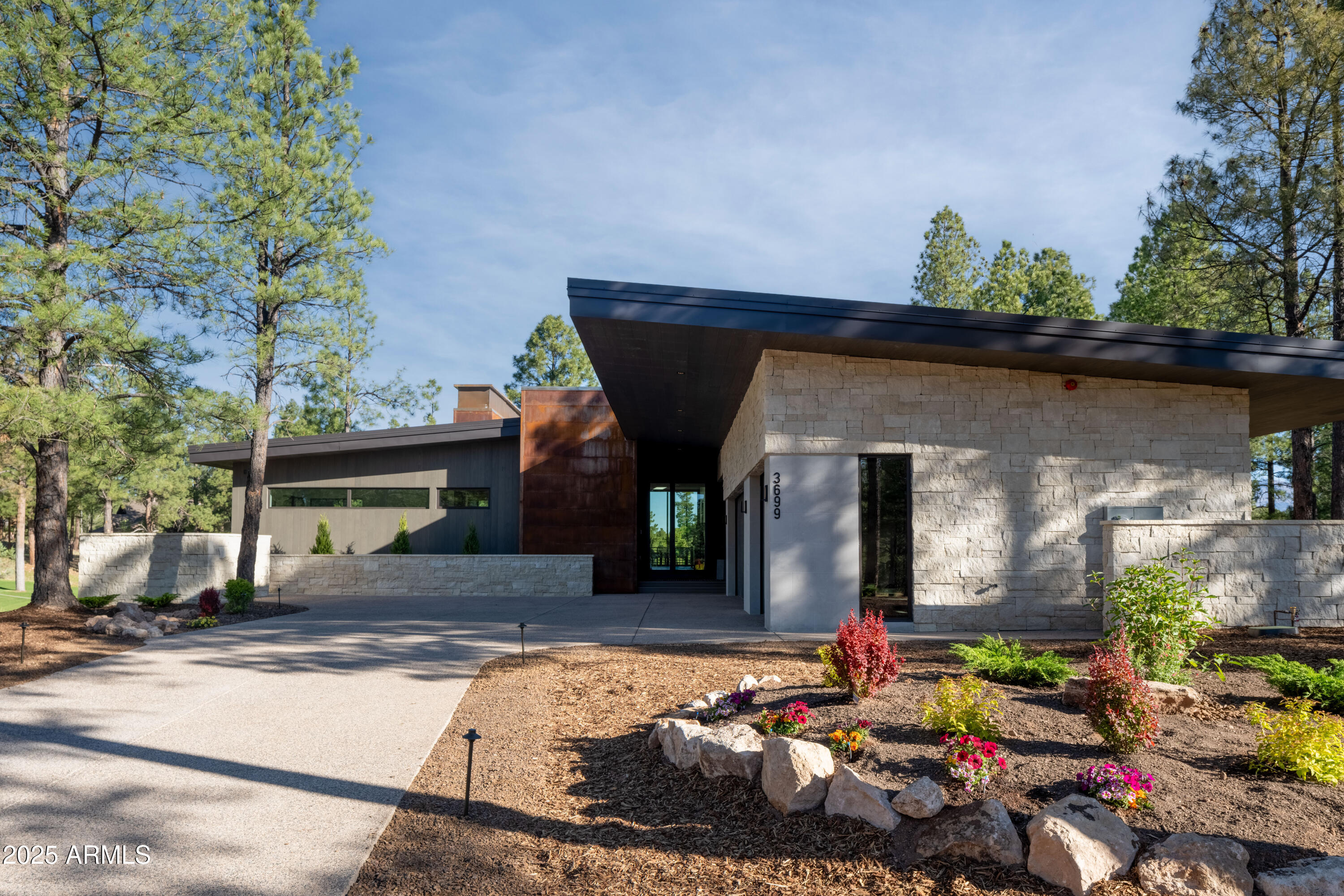 3699 S Woodland Hills Drive