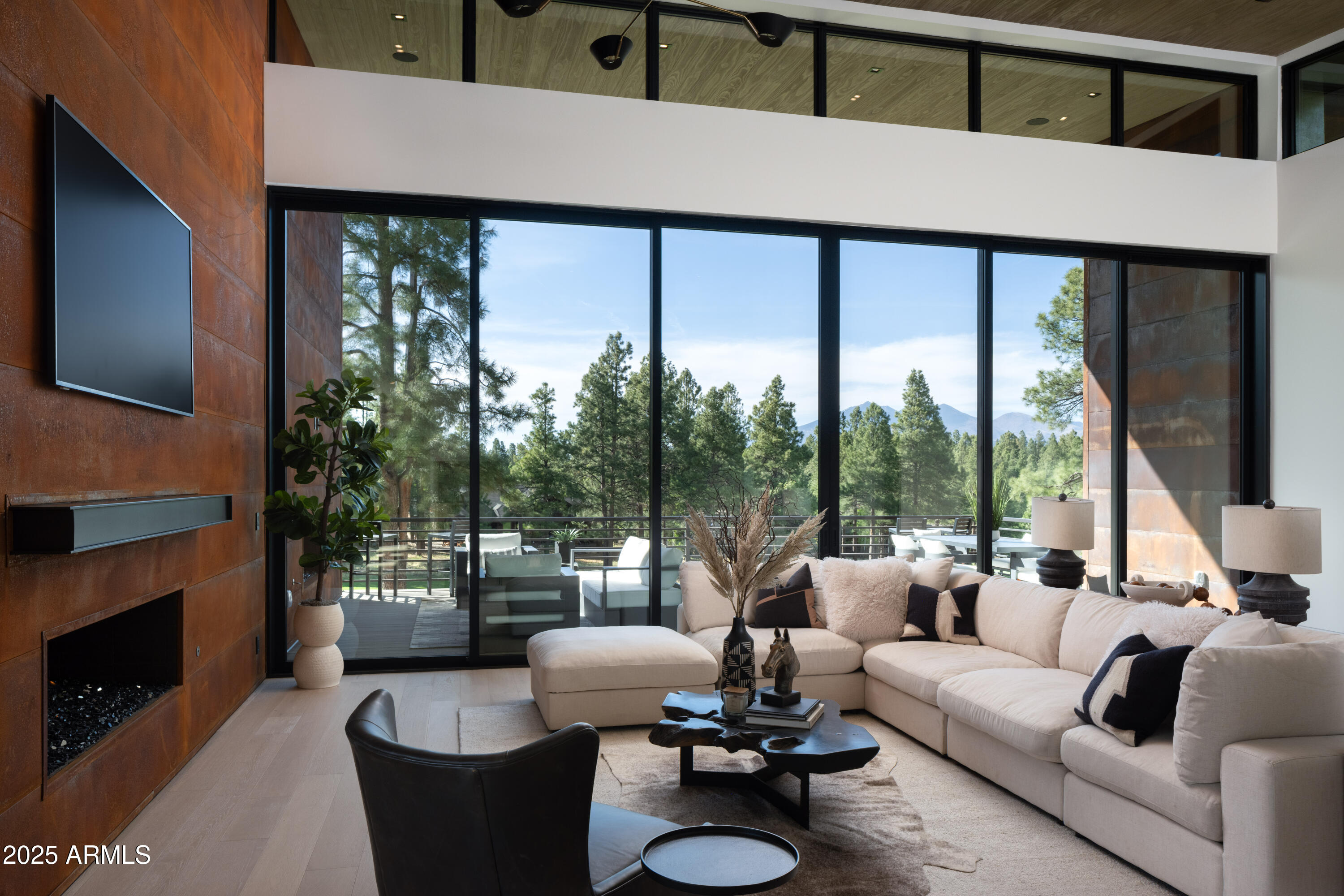 3699 S Woodland Hills Drive