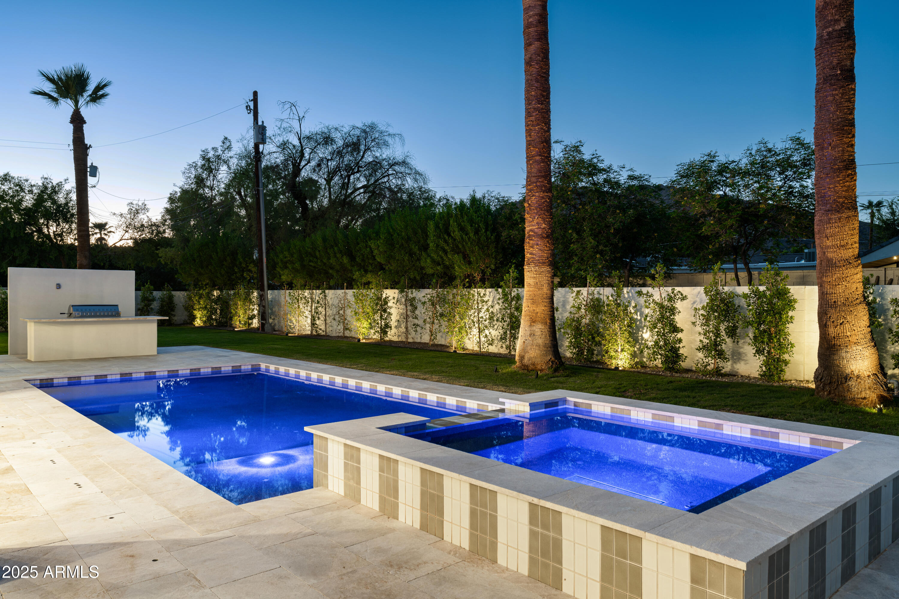 6302 E CALLE DEL NORTE