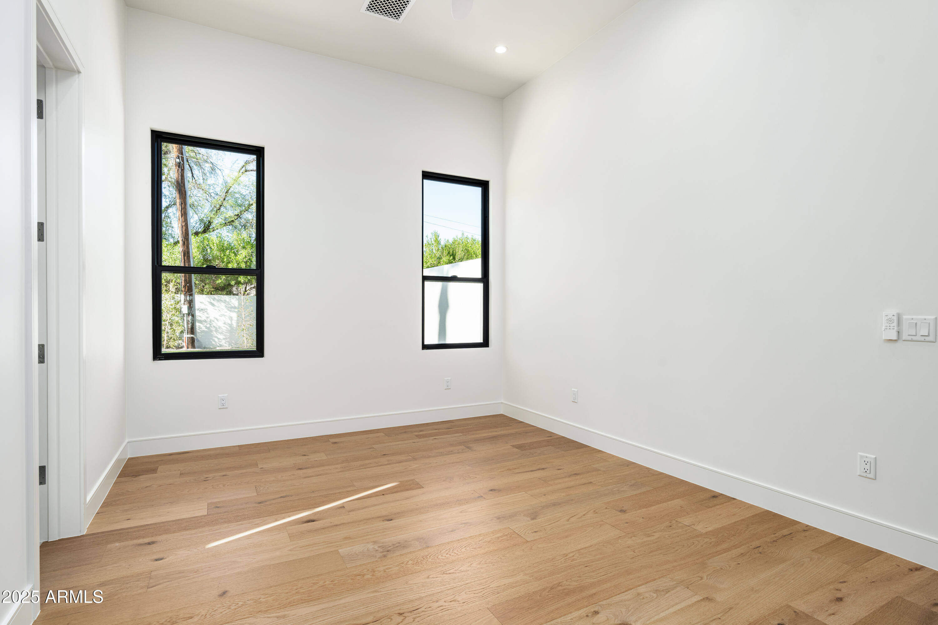 6302 E CALLE DEL NORTE