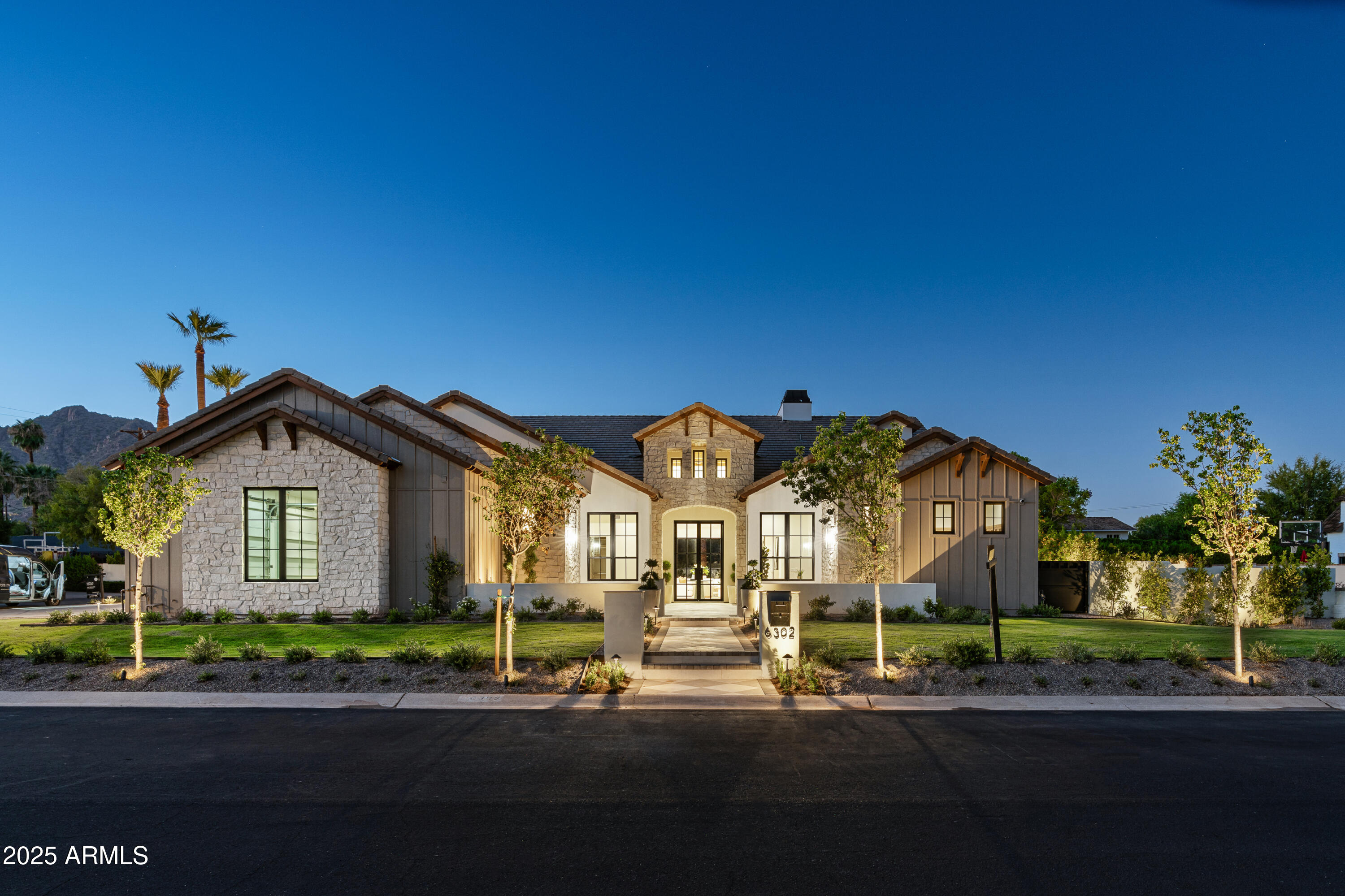 6302 E CALLE DEL NORTE