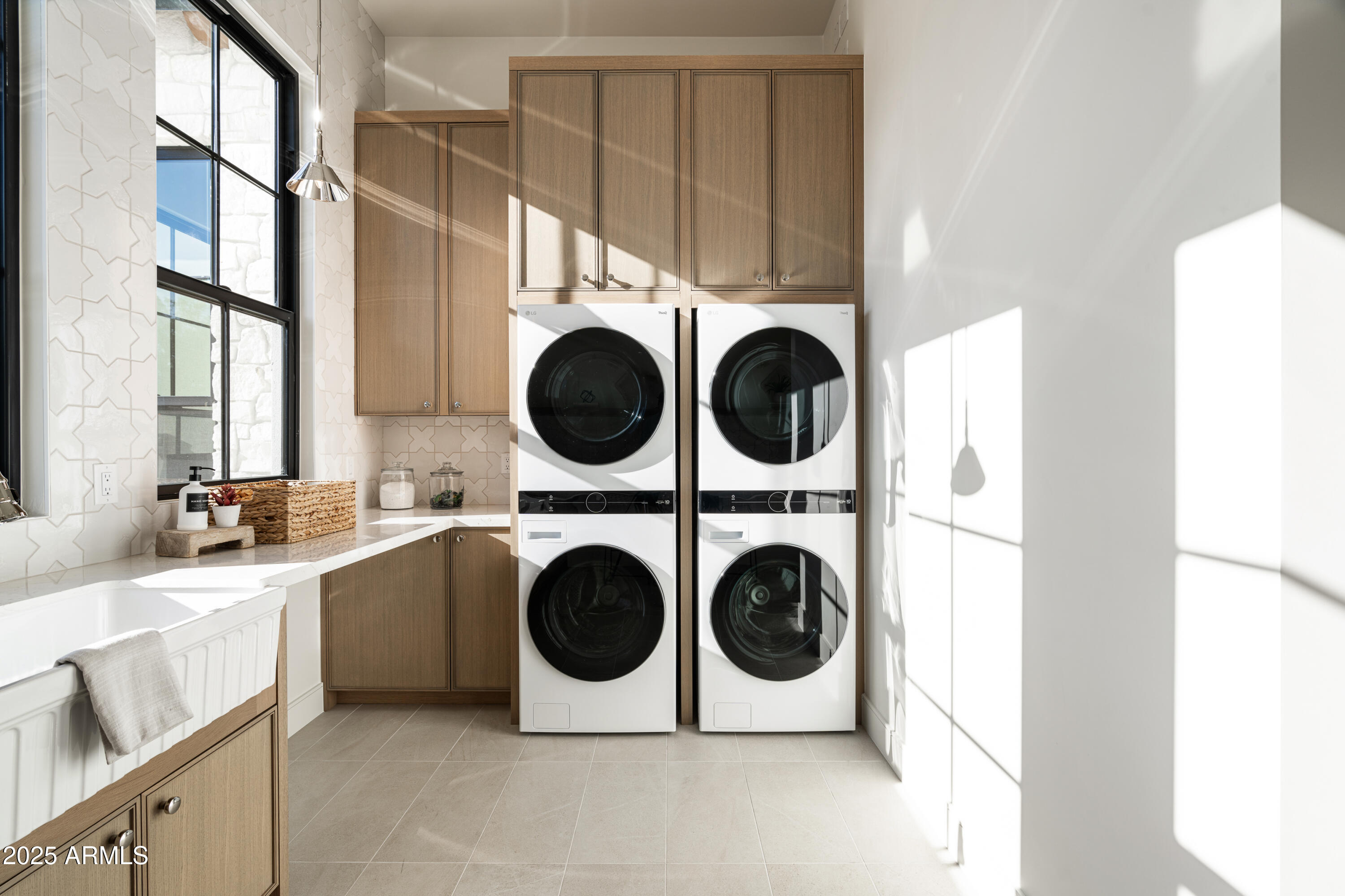 6302 E CALLE DEL NORTE