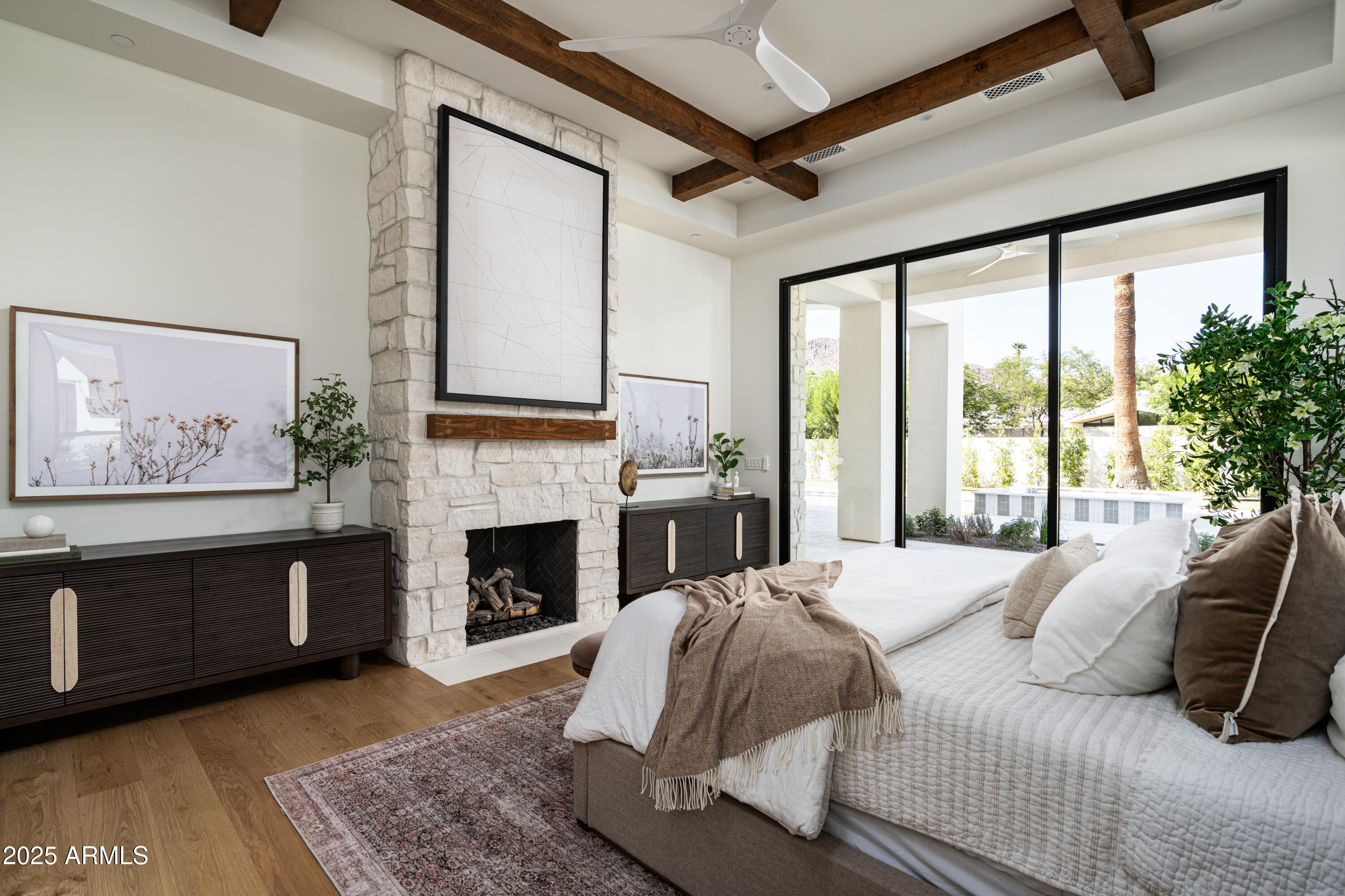 6302 E CALLE DEL NORTE