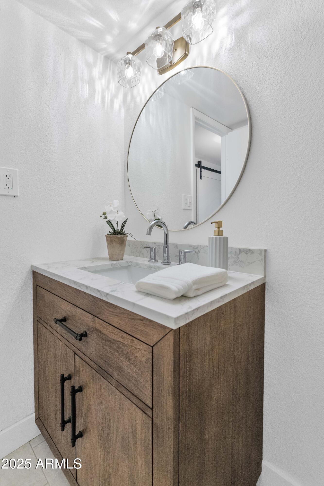 4201 E CAMELBACK Road, 70