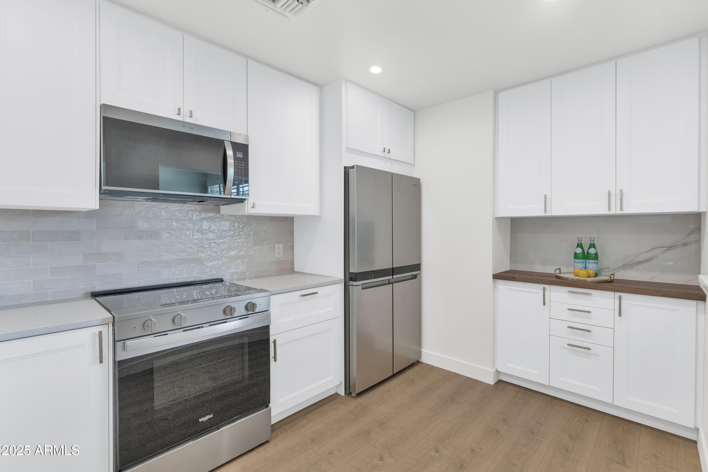 4201 E CAMELBACK Road, 70