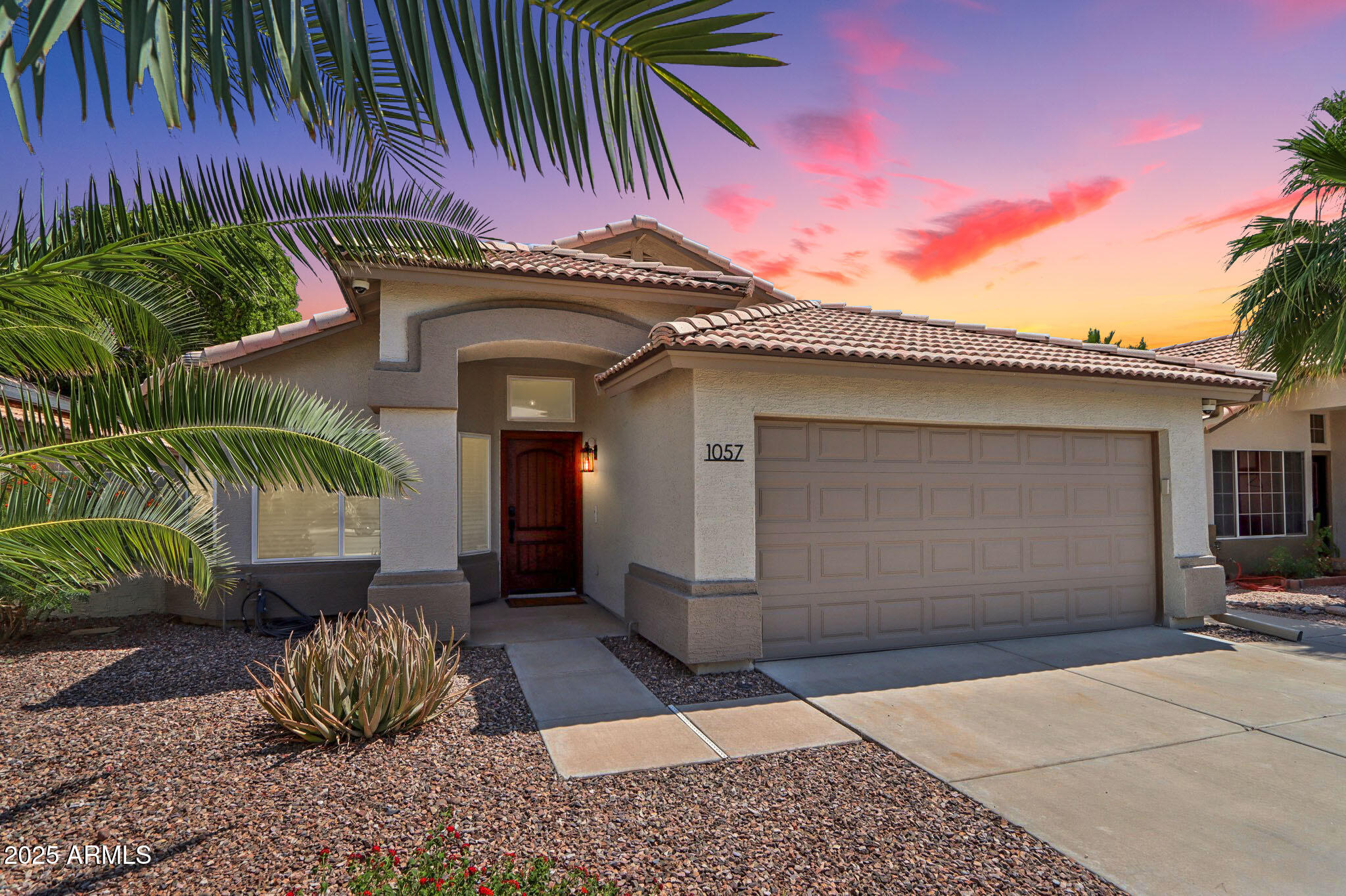 1057 W LAUREL Avenue