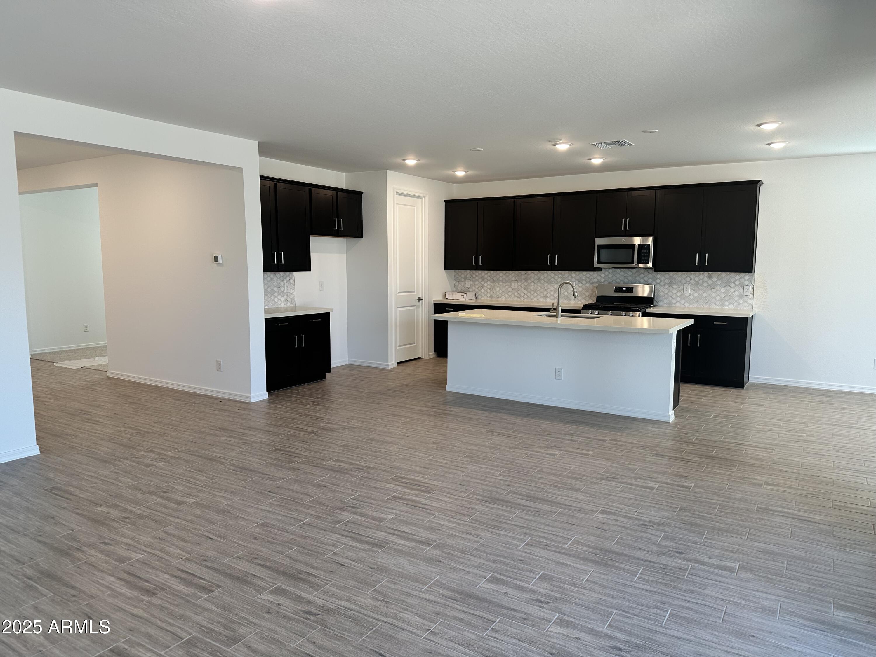 5610 W HOPI Trail