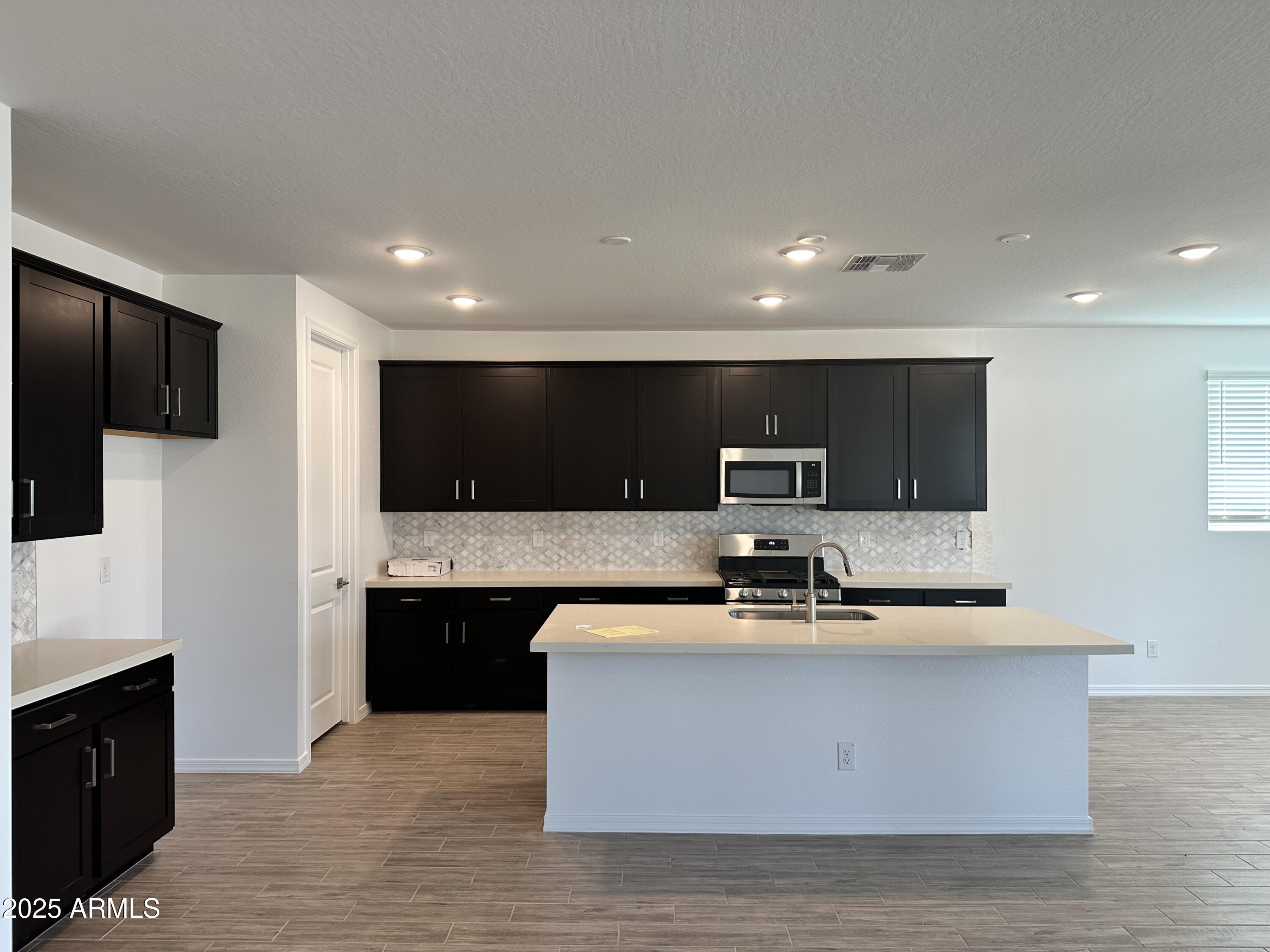 5610 W HOPI Trail