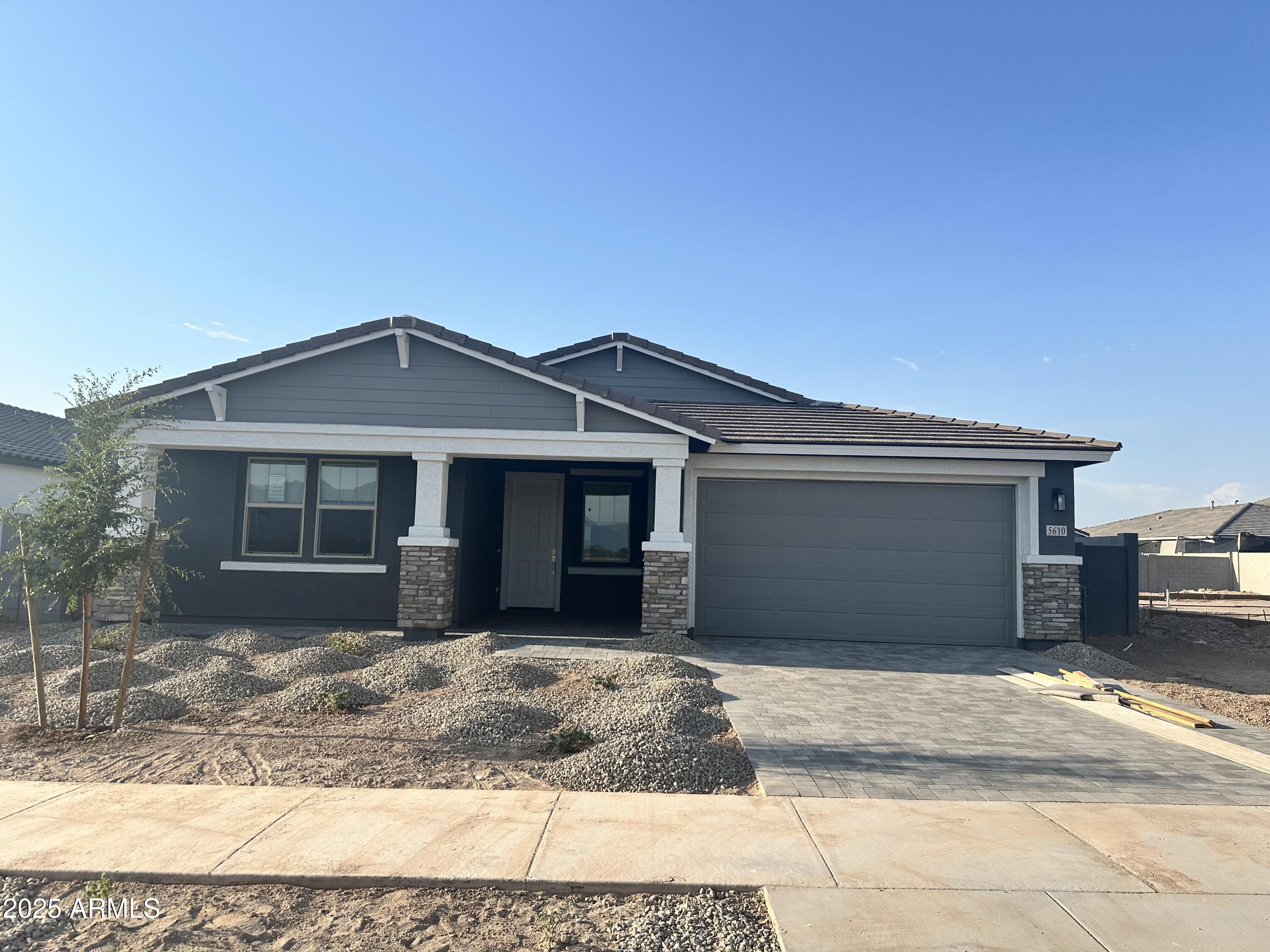5610 W HOPI Trail