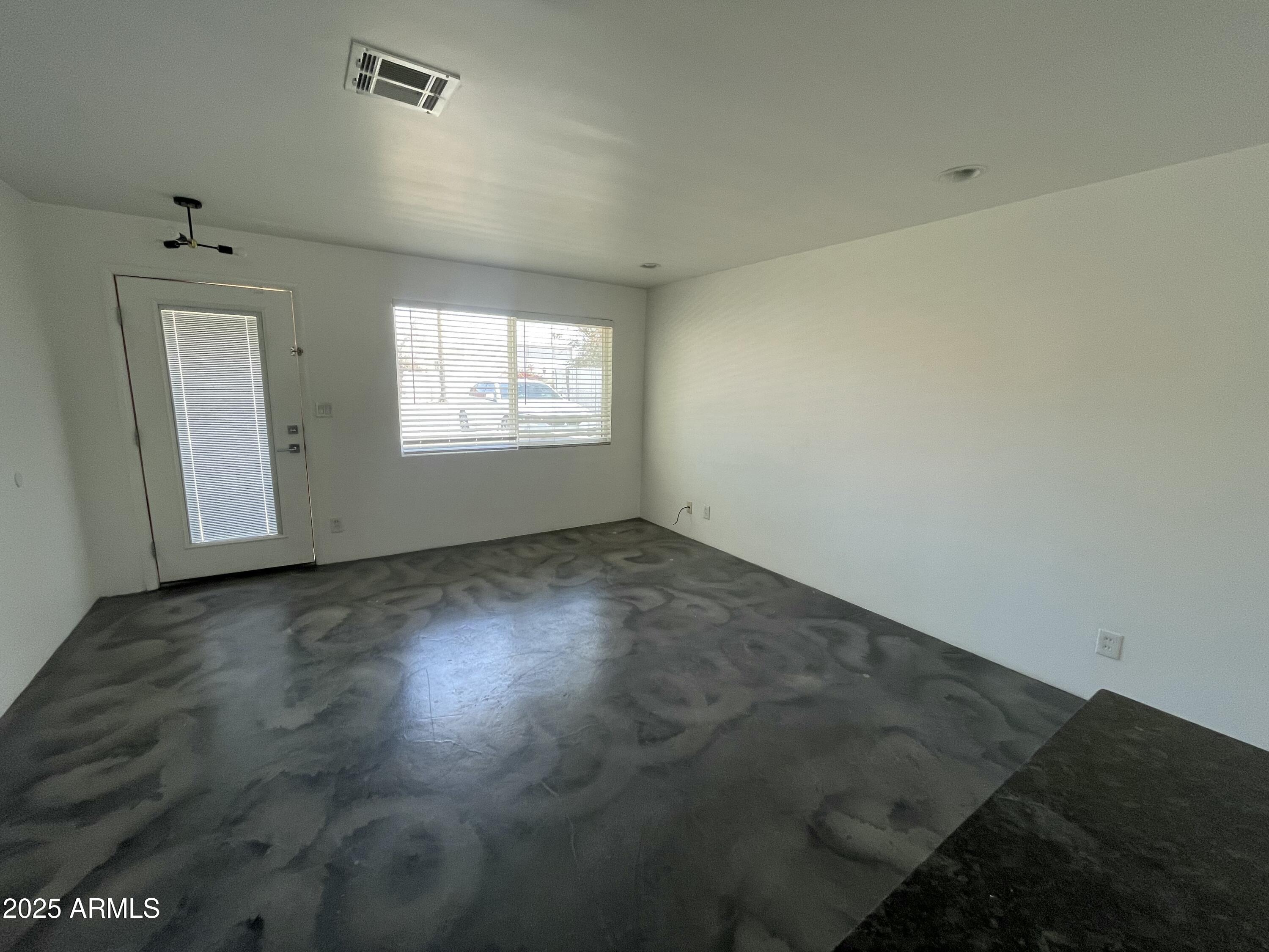 3416 N 37TH Street, 11