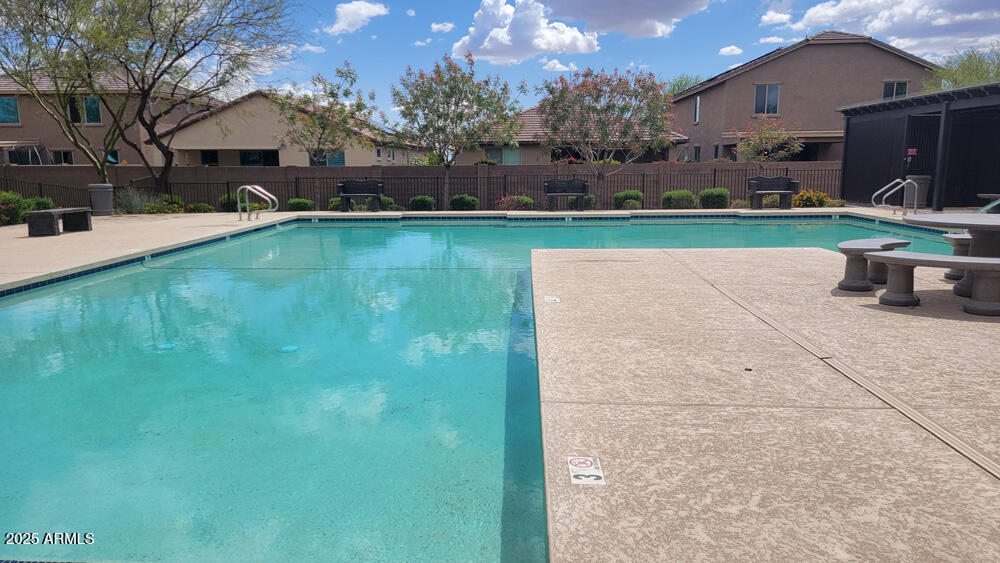 18261 W CAMINO DE ORO