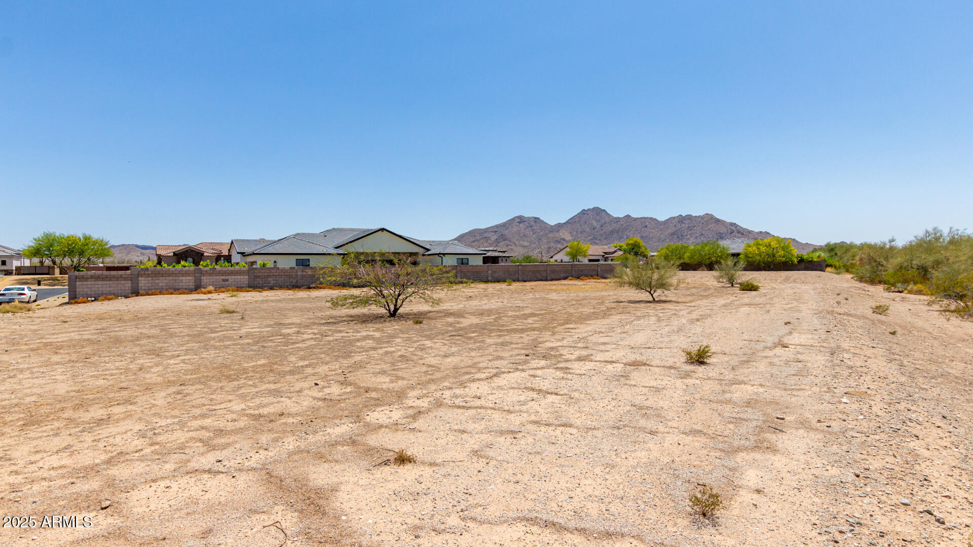 35470 N GRAPEFRUIT Drive, 32