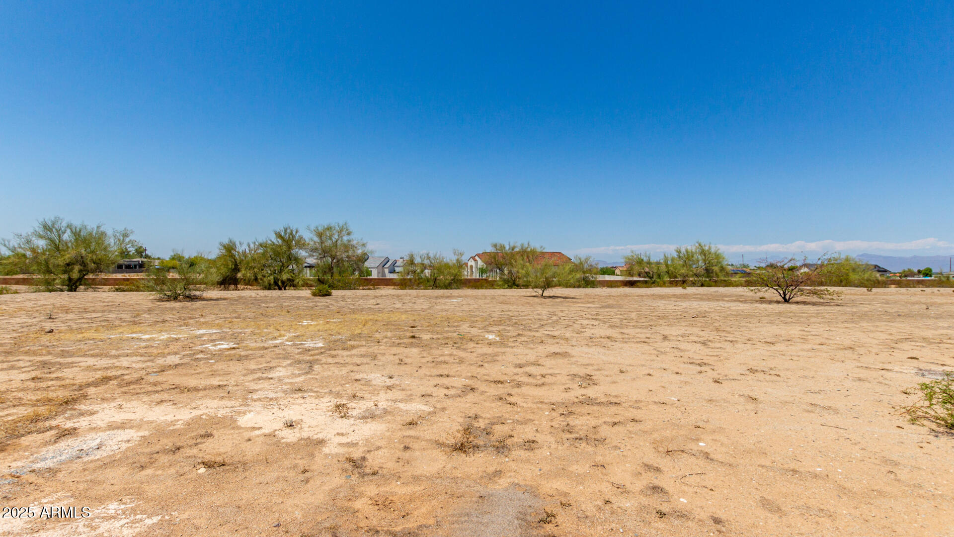 35470 N GRAPEFRUIT Drive, 32