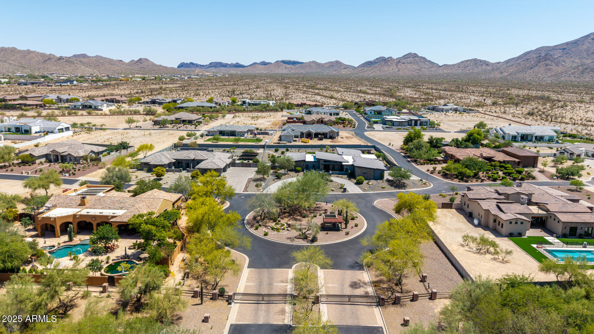 35470 N GRAPEFRUIT Drive, 32