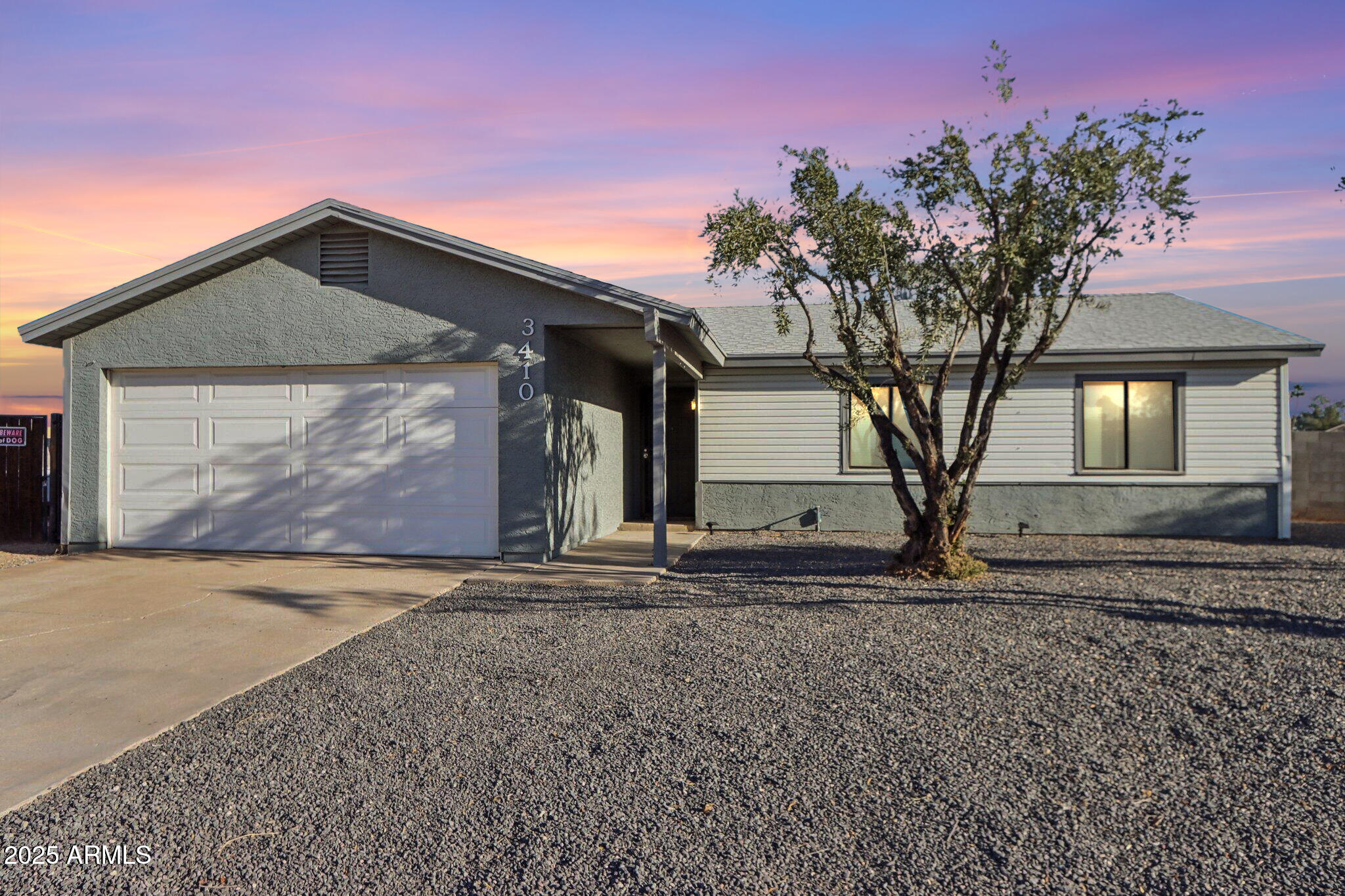 3410 E EVERETT Drive