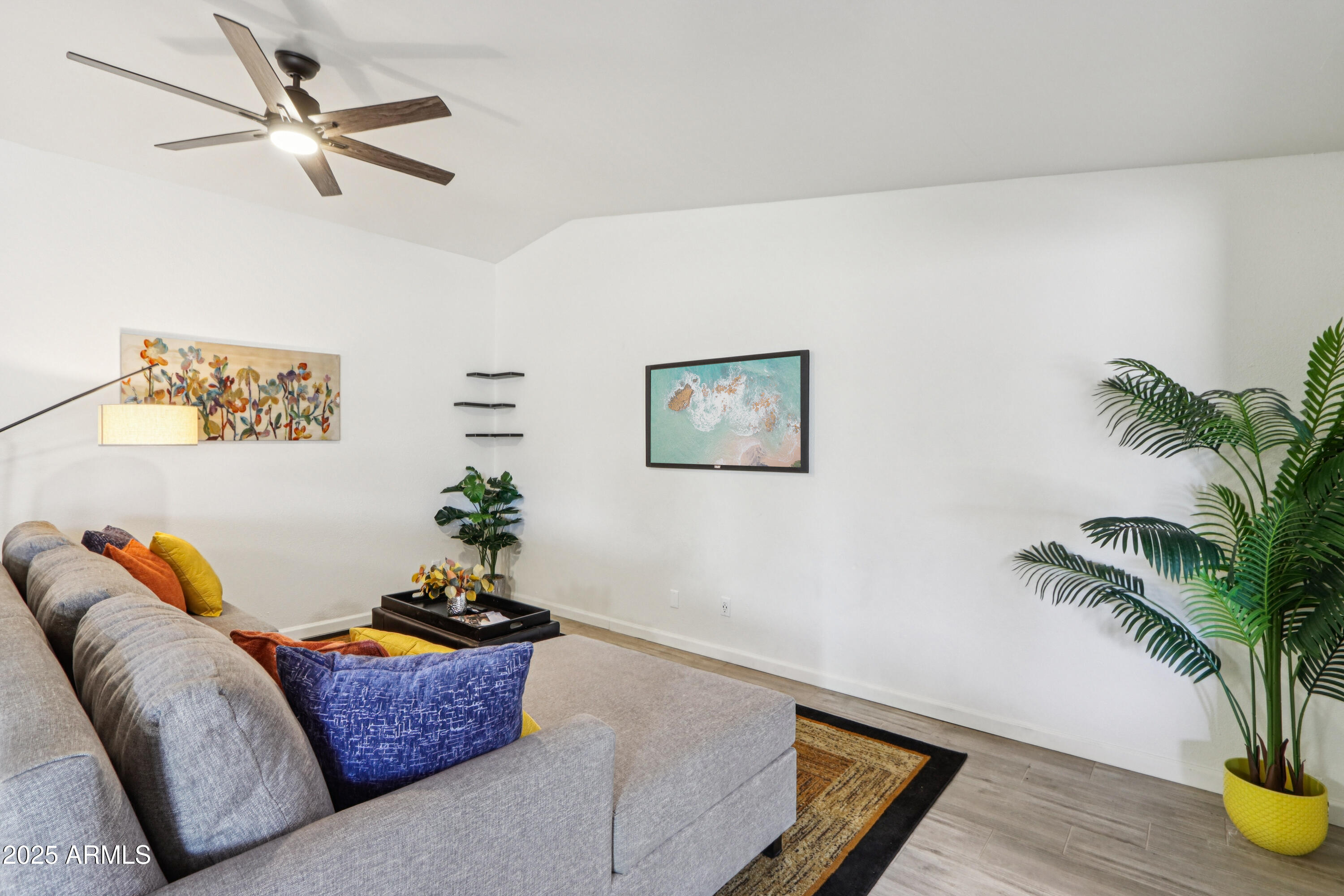 3410 E EVERETT Drive