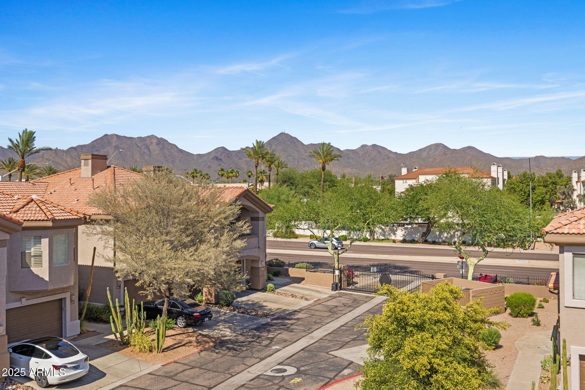 14000 N 94TH Street, 3198