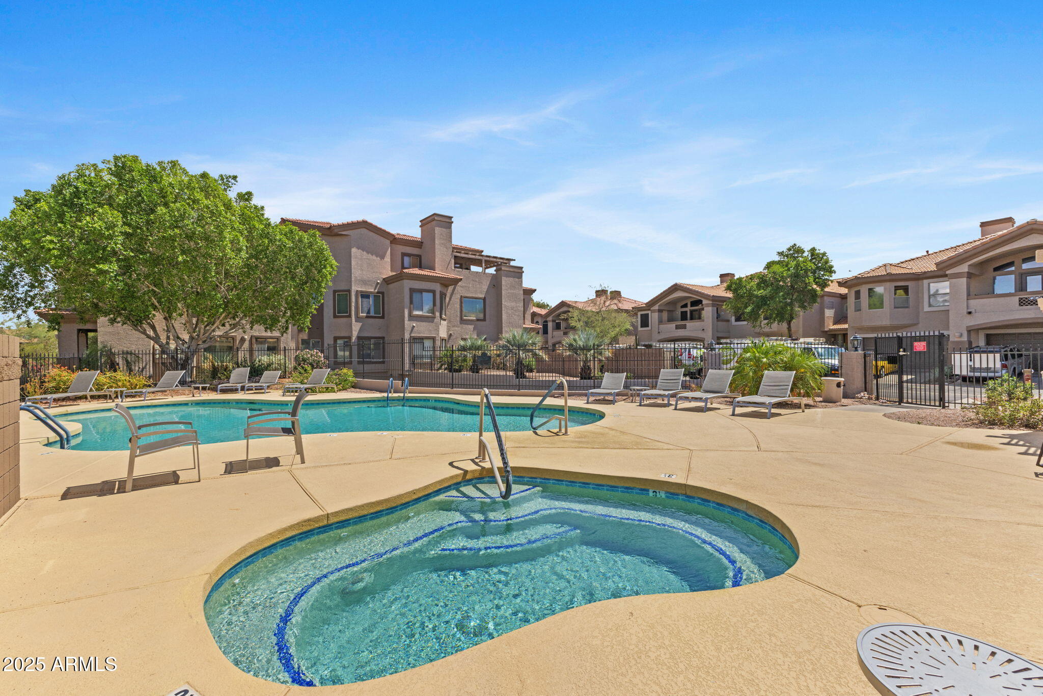 14000 N 94TH Street, 3198