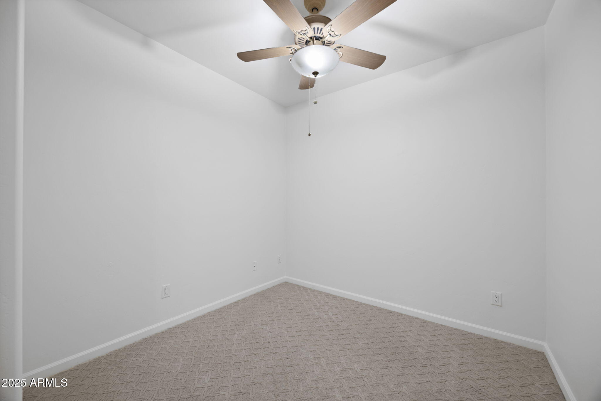 14000 N 94TH Street, 3198